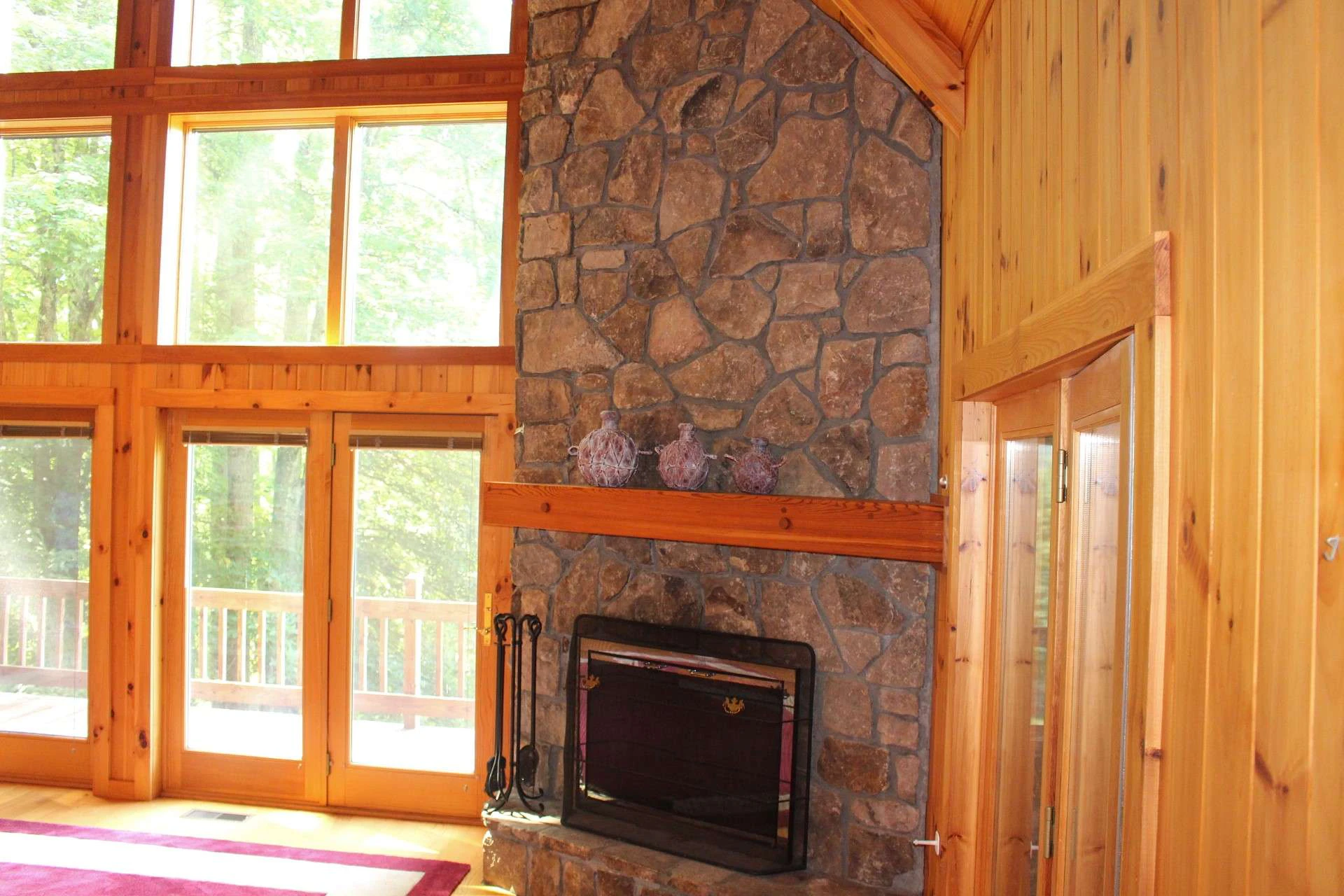 Image number 18 for the current listing