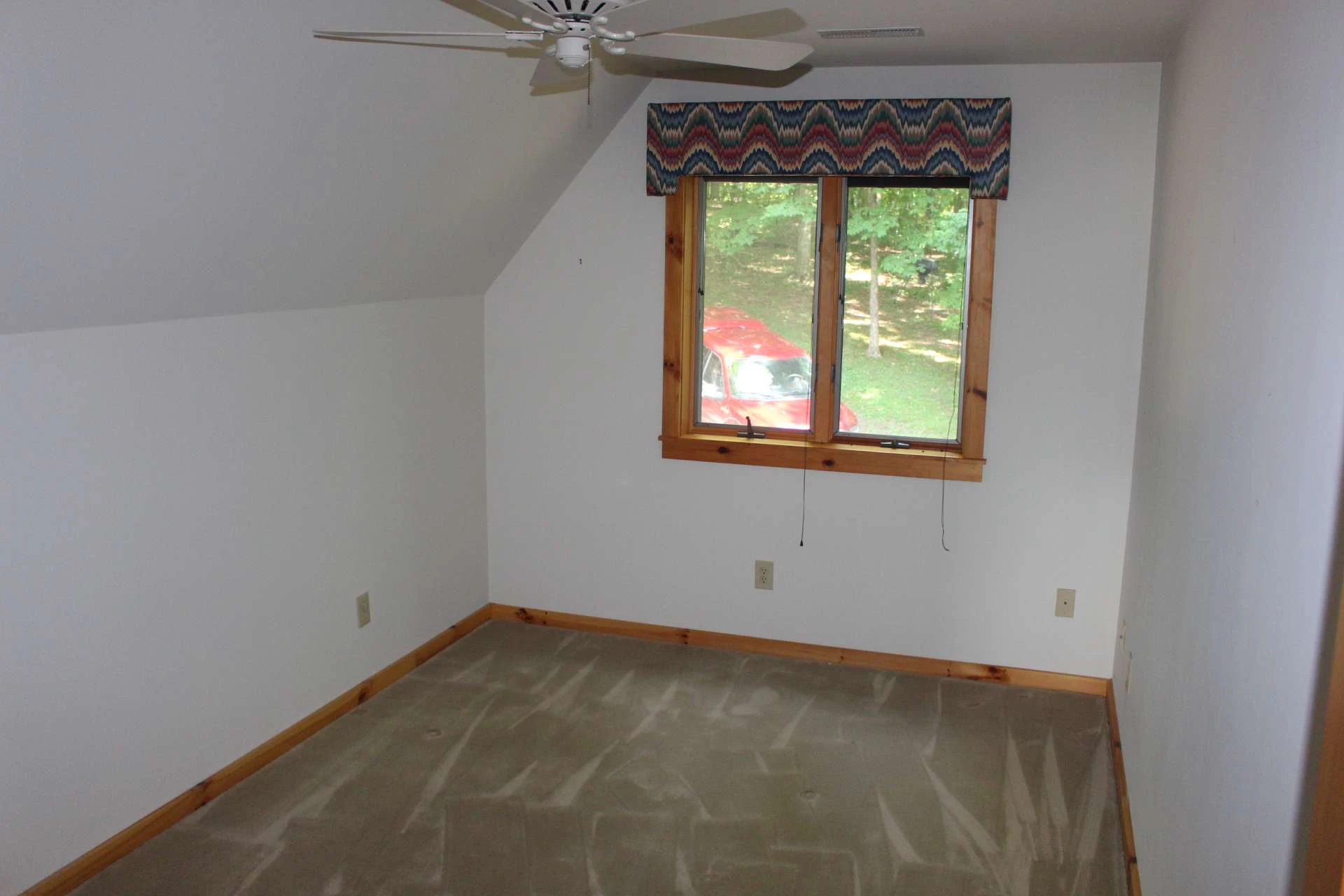 Image number 10 for the current listing