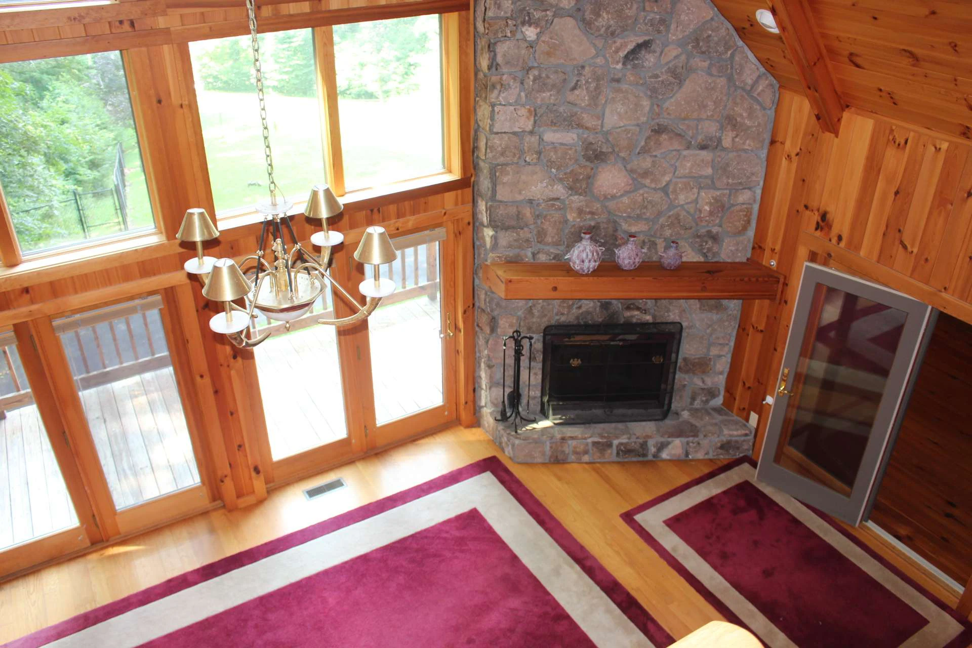 Image number 17 for the current listing