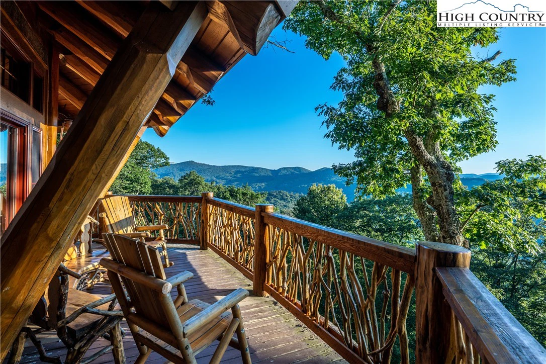 Image number 6 for the current listing