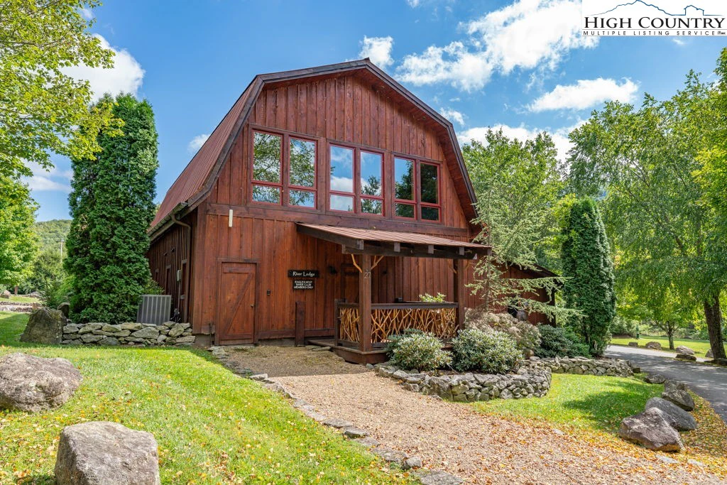 Image number 20 for the current listing