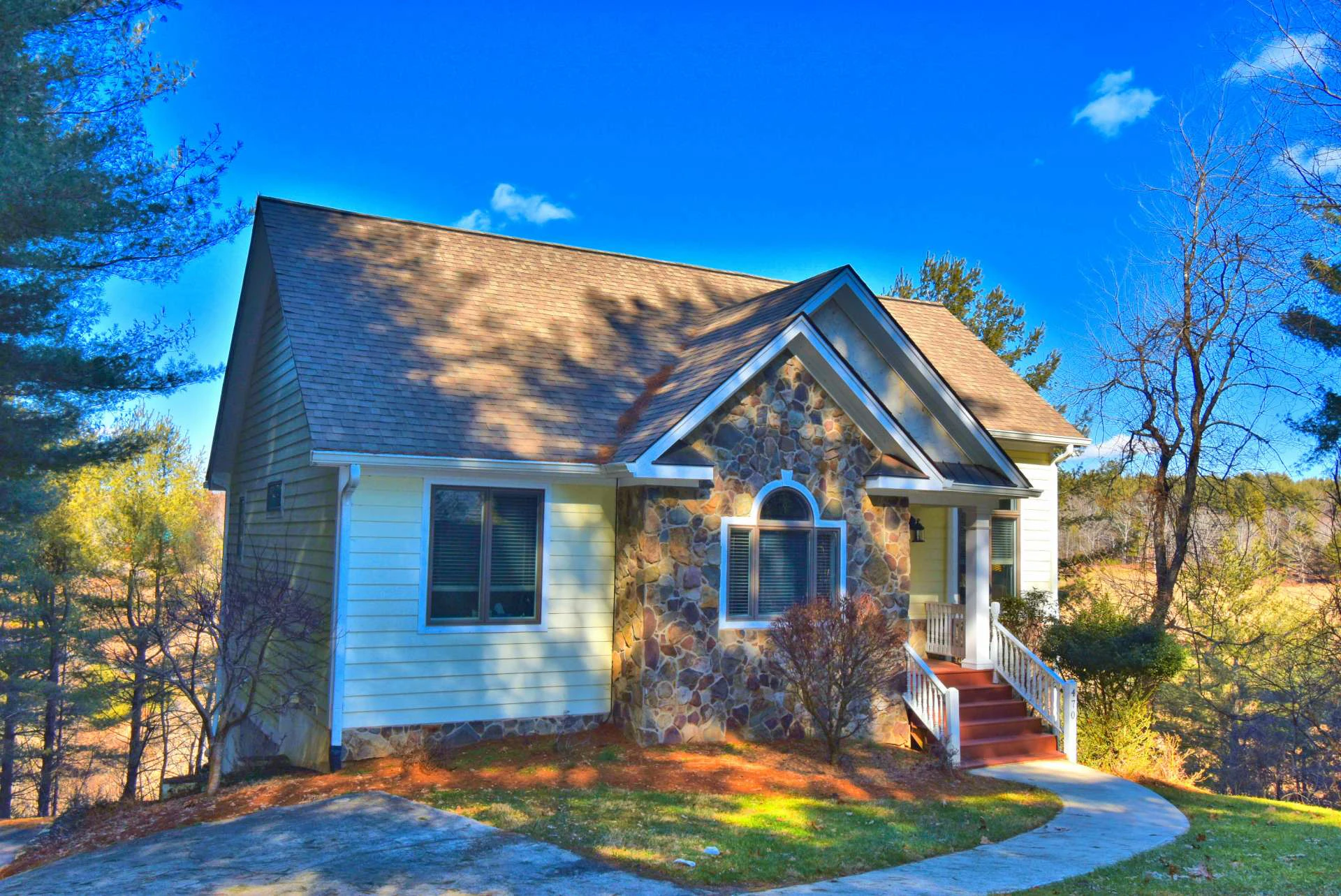 Image number 18 for the current listing