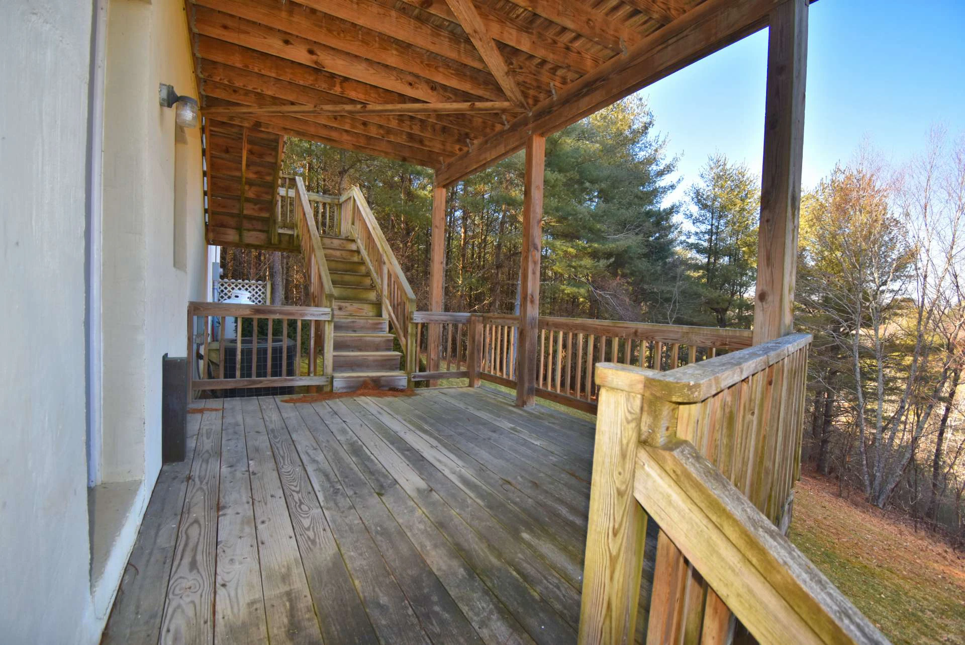 Image number 14 for the current listing