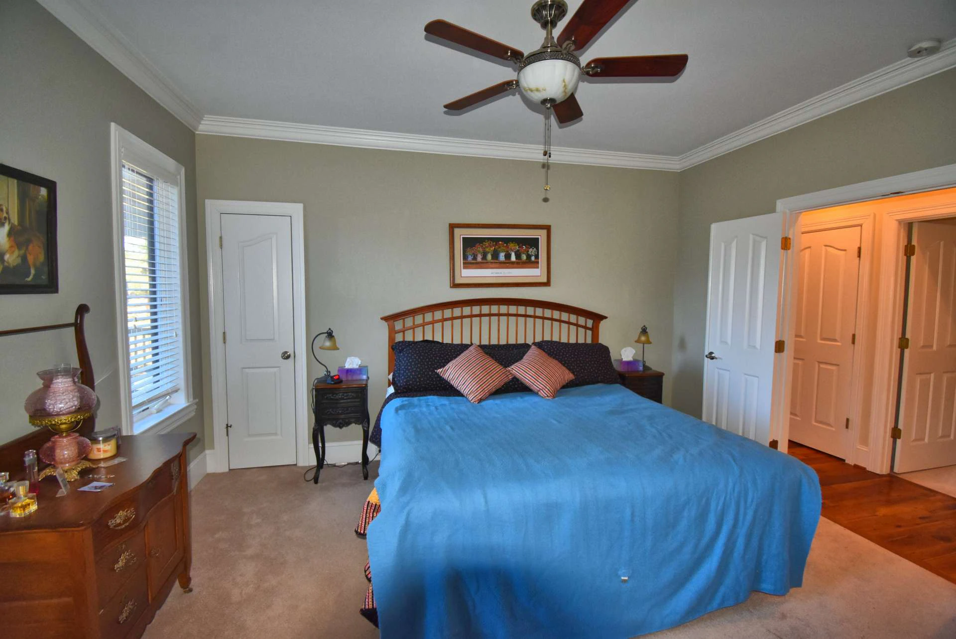 Image number 7 for the current listing