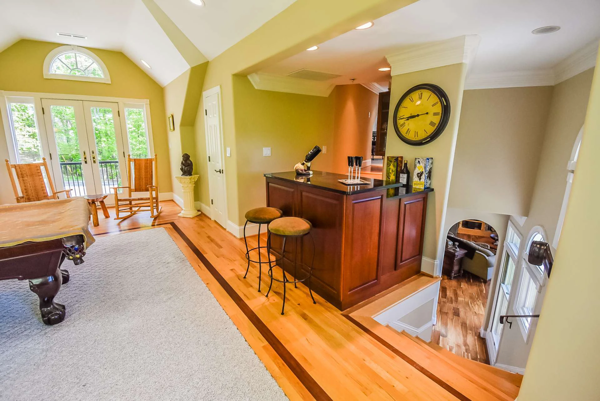 Image number 5 for the current listing
