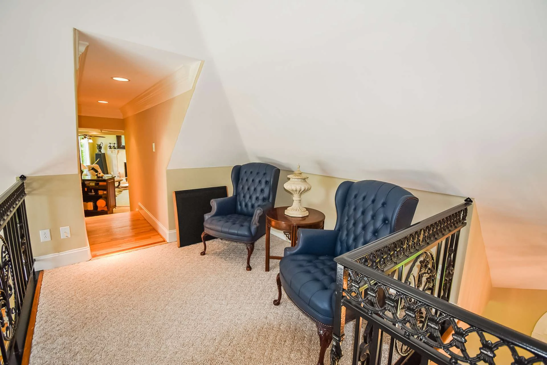 Image number 7 for the current listing