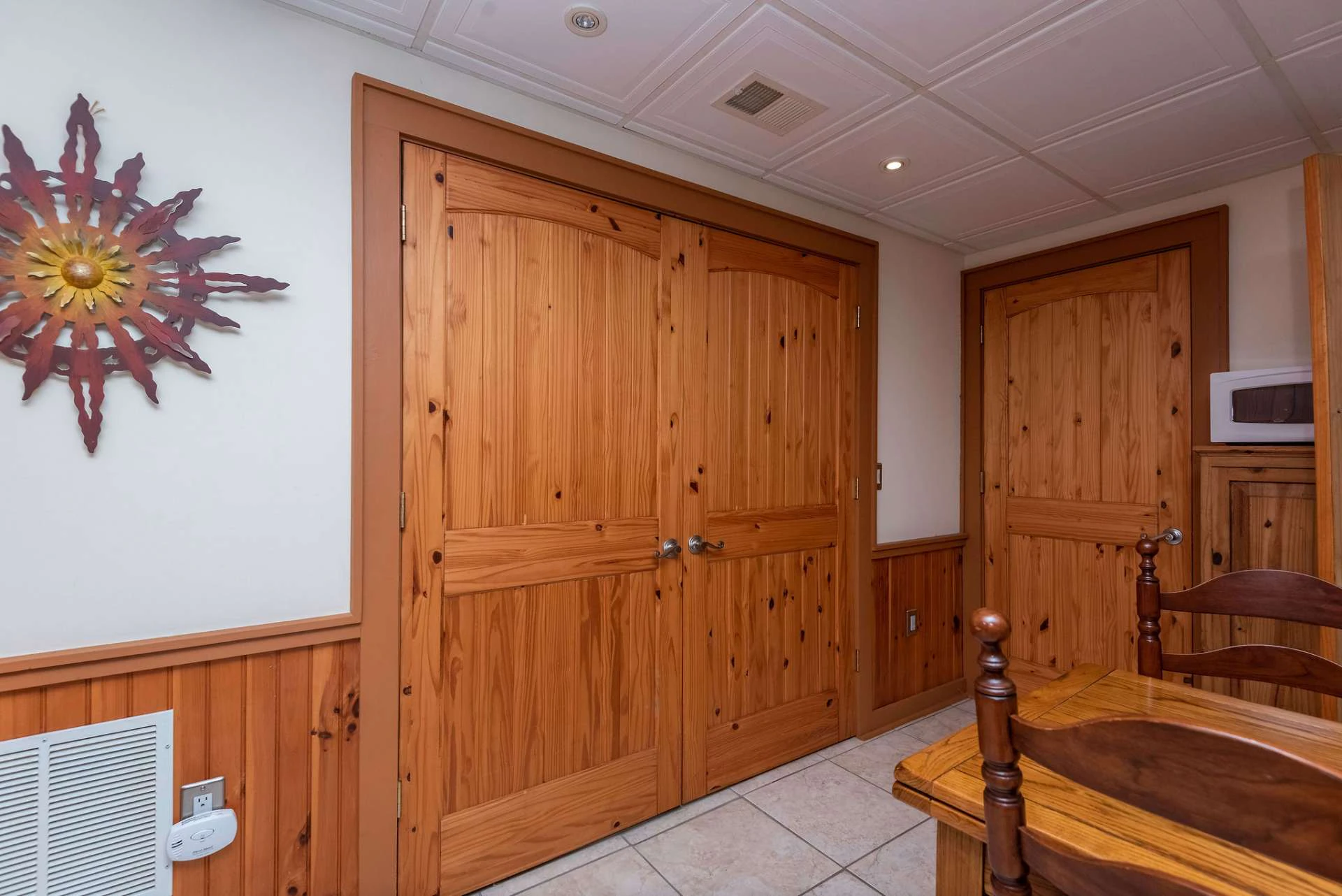 Image number 9 for the current listing