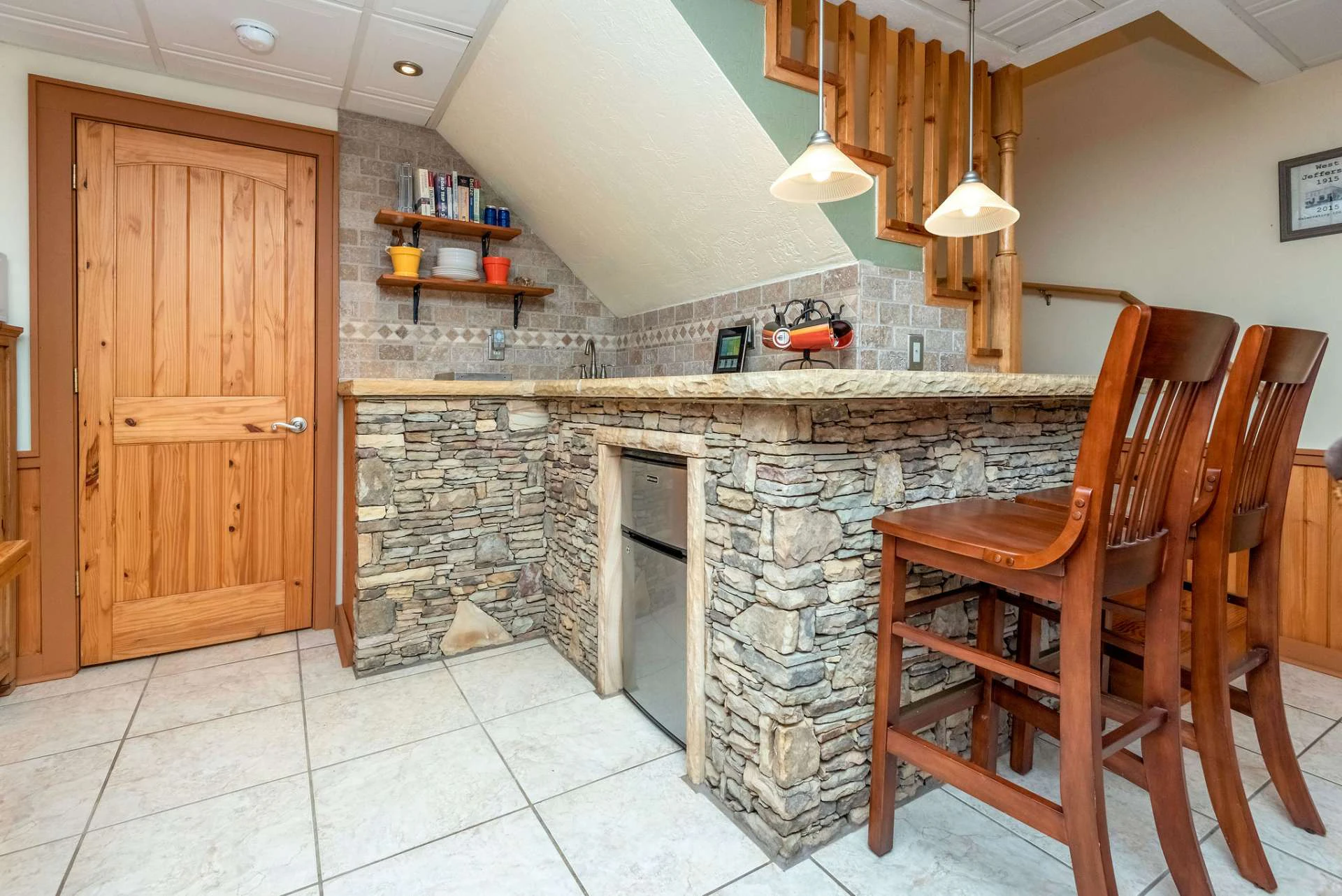 Image number 13 for the current listing