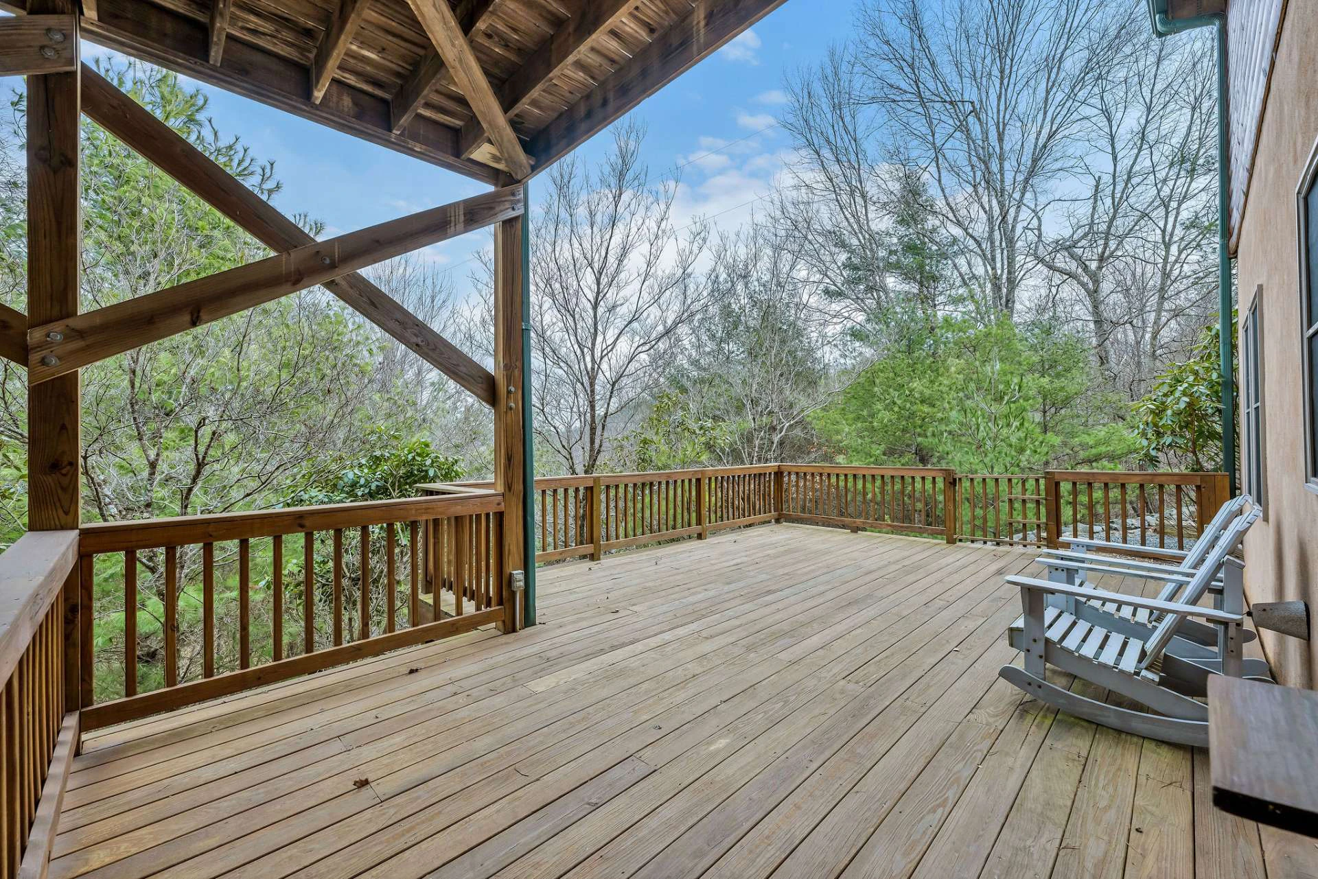 Image number 20 for the current listing