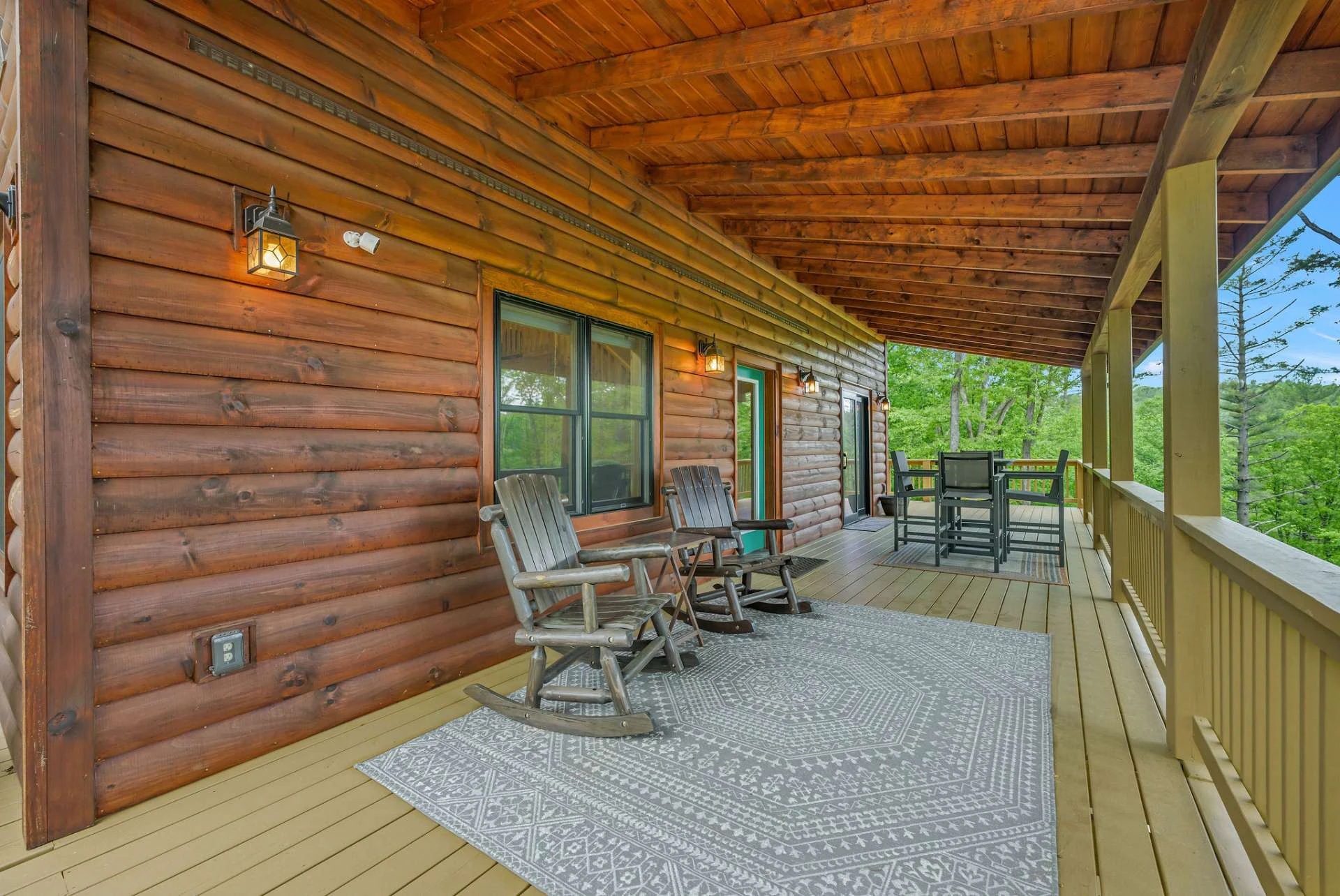 Image number 3 for the current listing