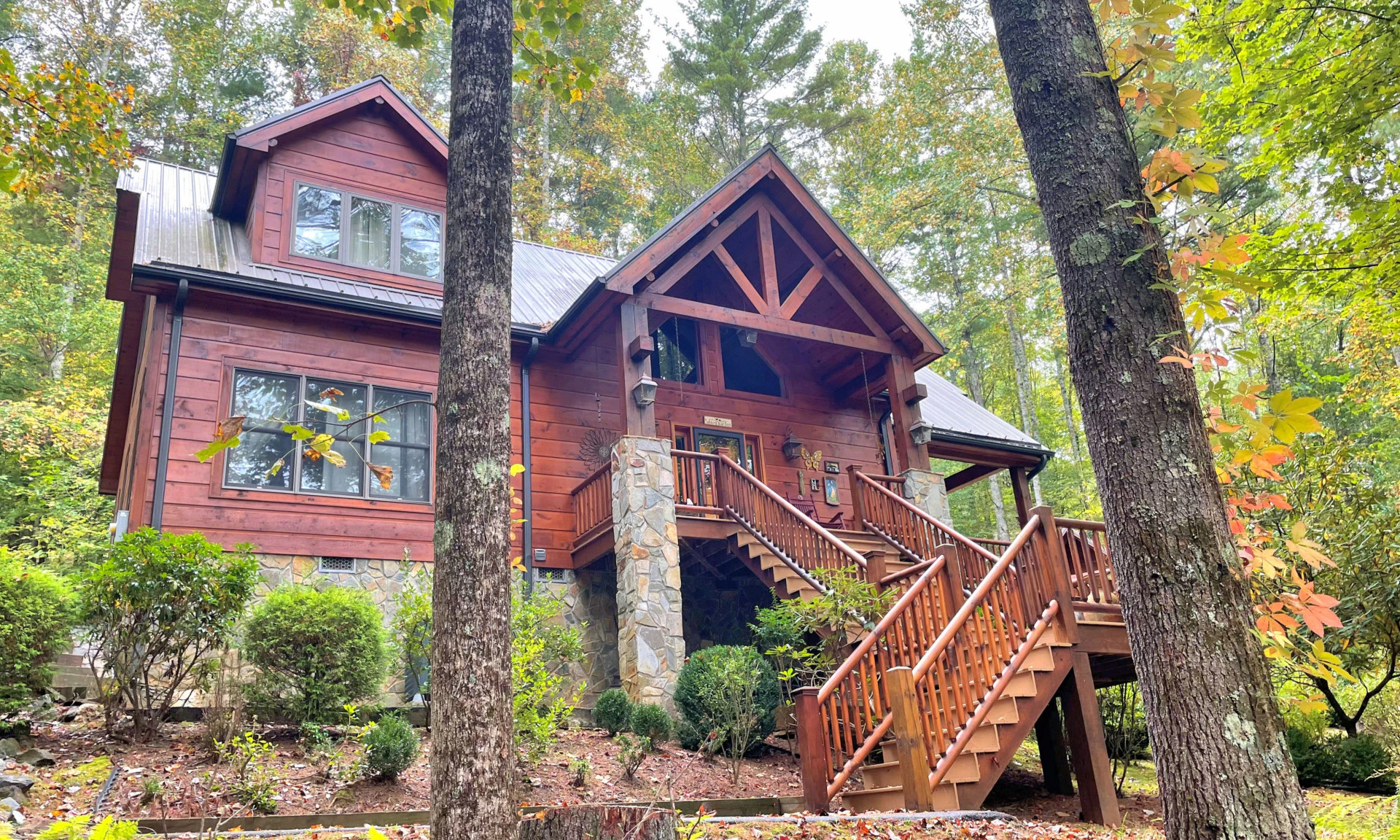 Image number 1 for the current listing