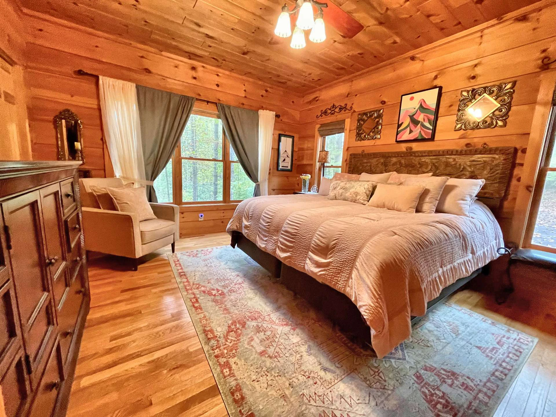Image number 2 for the current listing