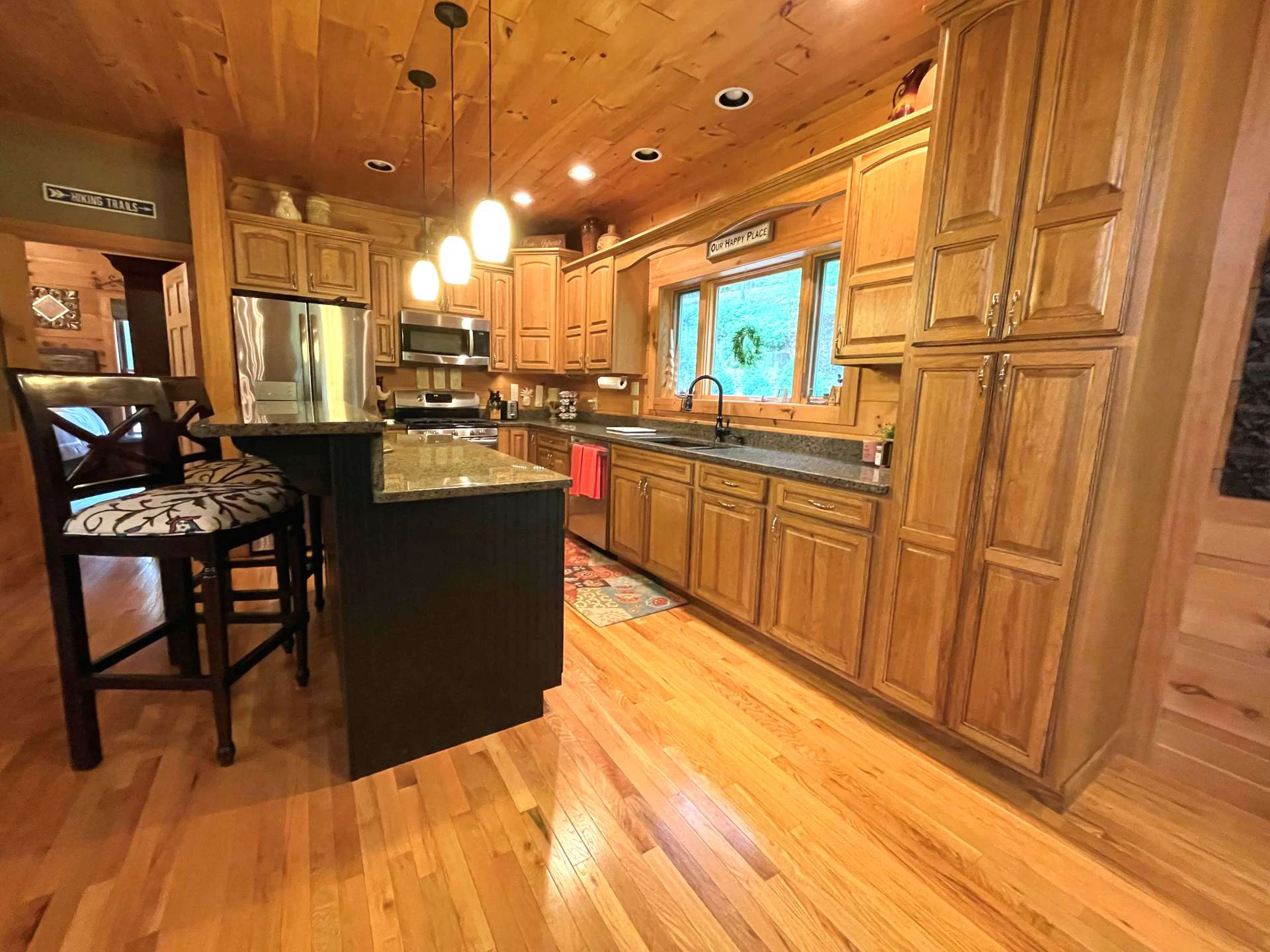 Image number 21 for the current listing