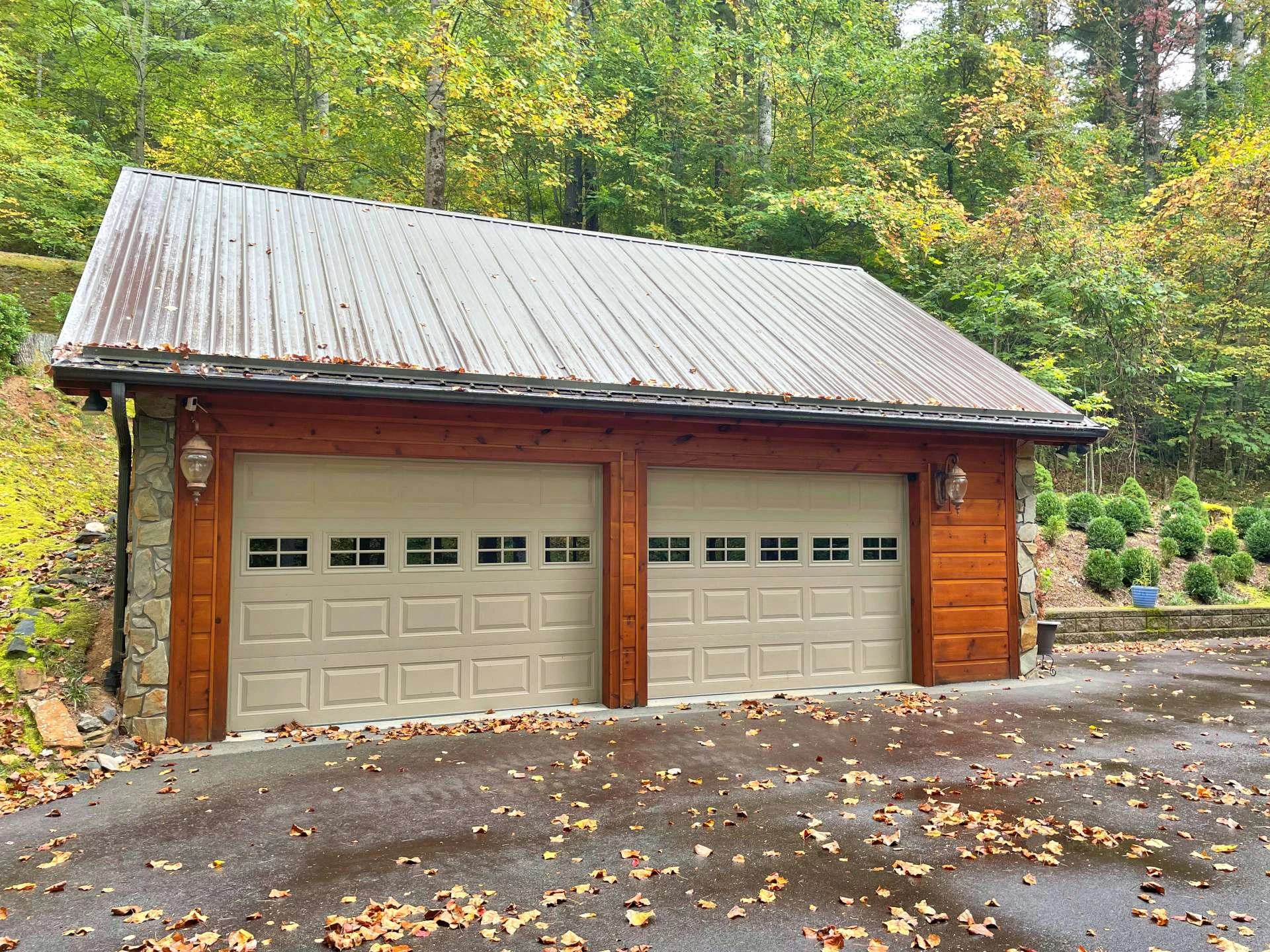 Image number 4 for the current listing
