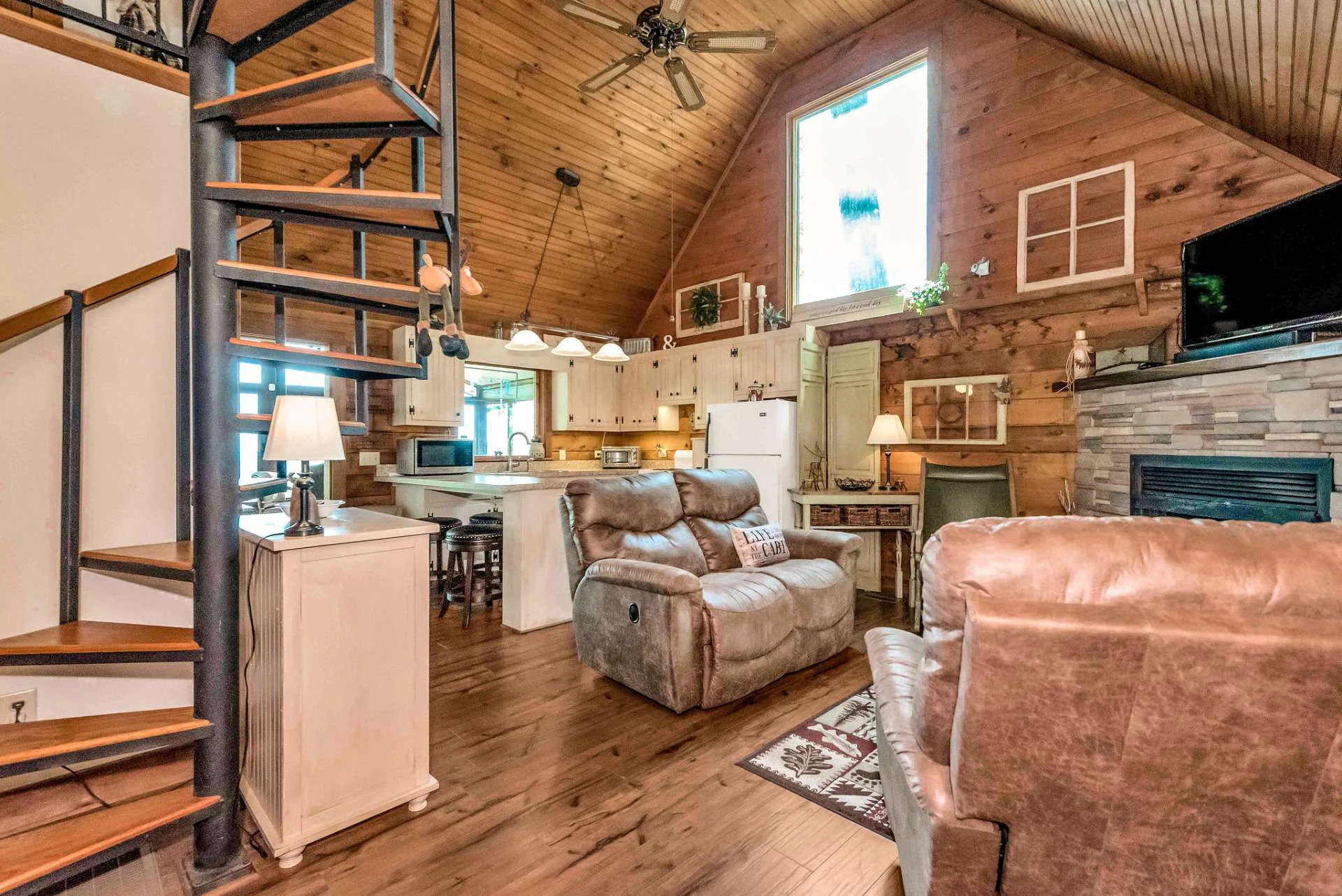 Image number 42 for the current listing