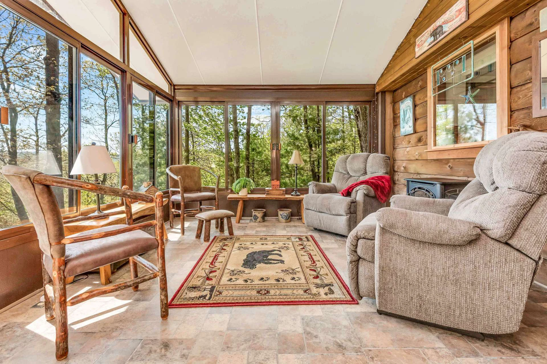 Image number 7 for the current listing