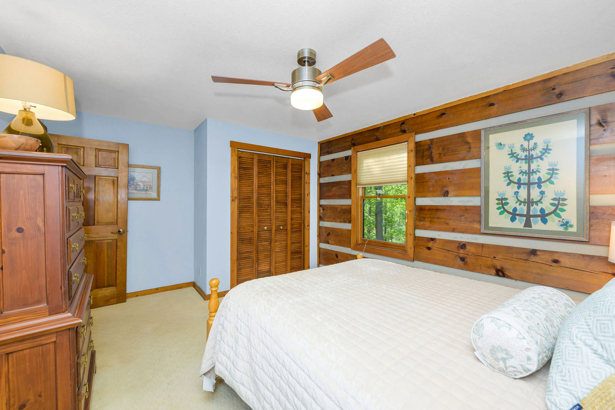 Image number 18 for the current listing