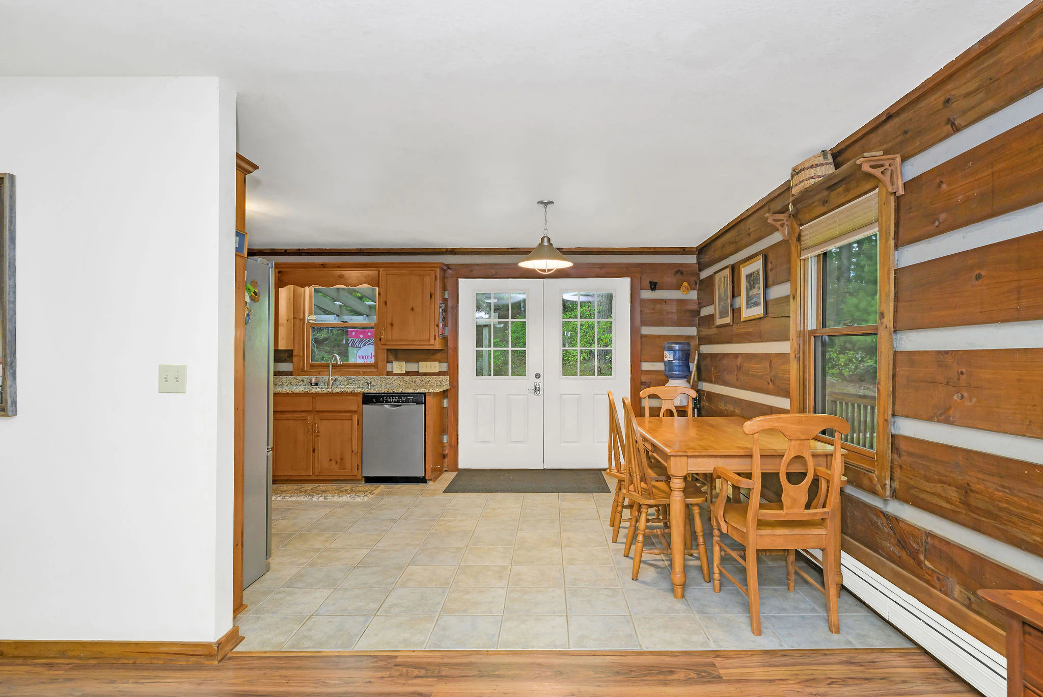 Image number 16 for the current listing