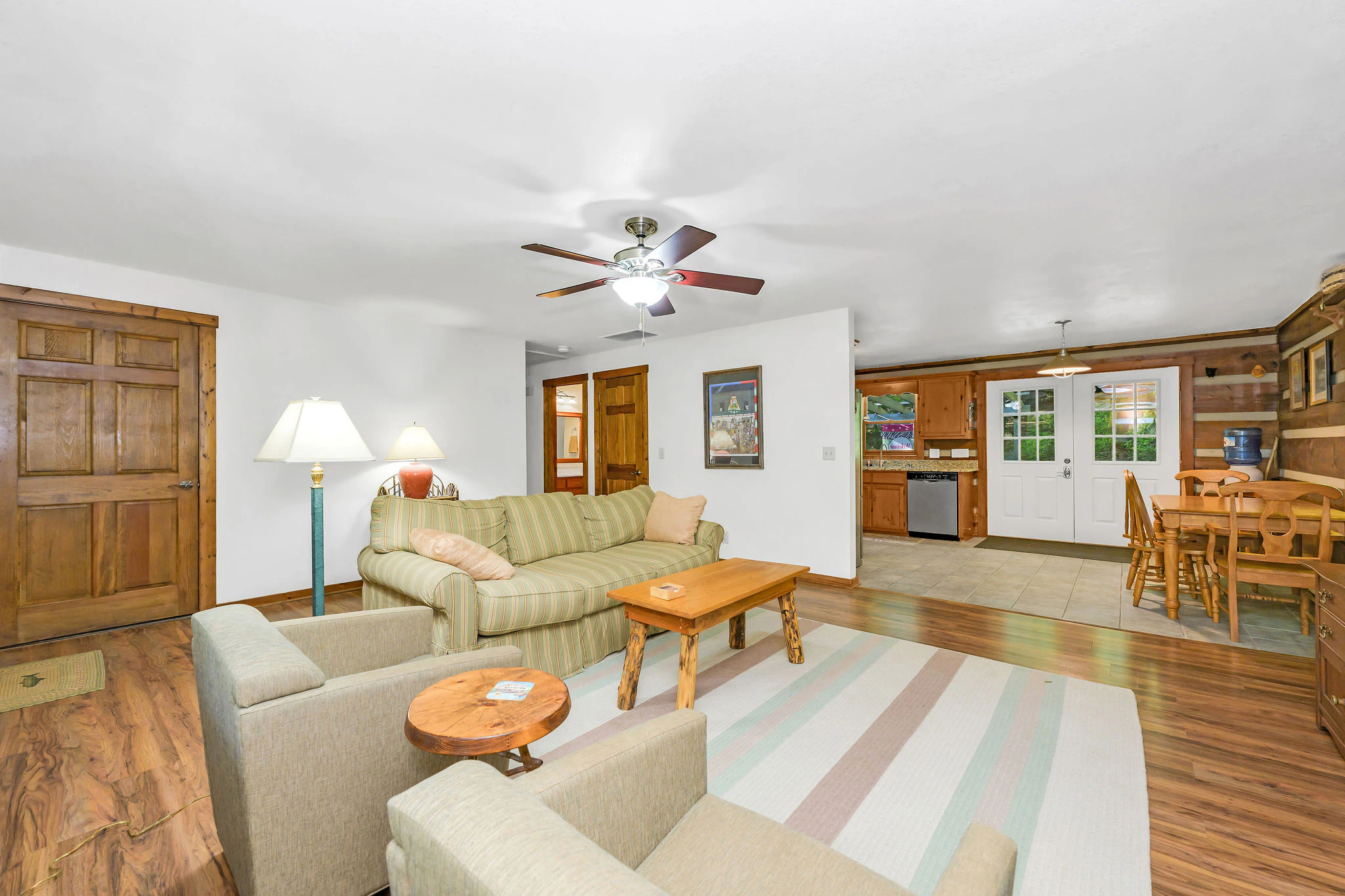 Image number 11 for the current listing