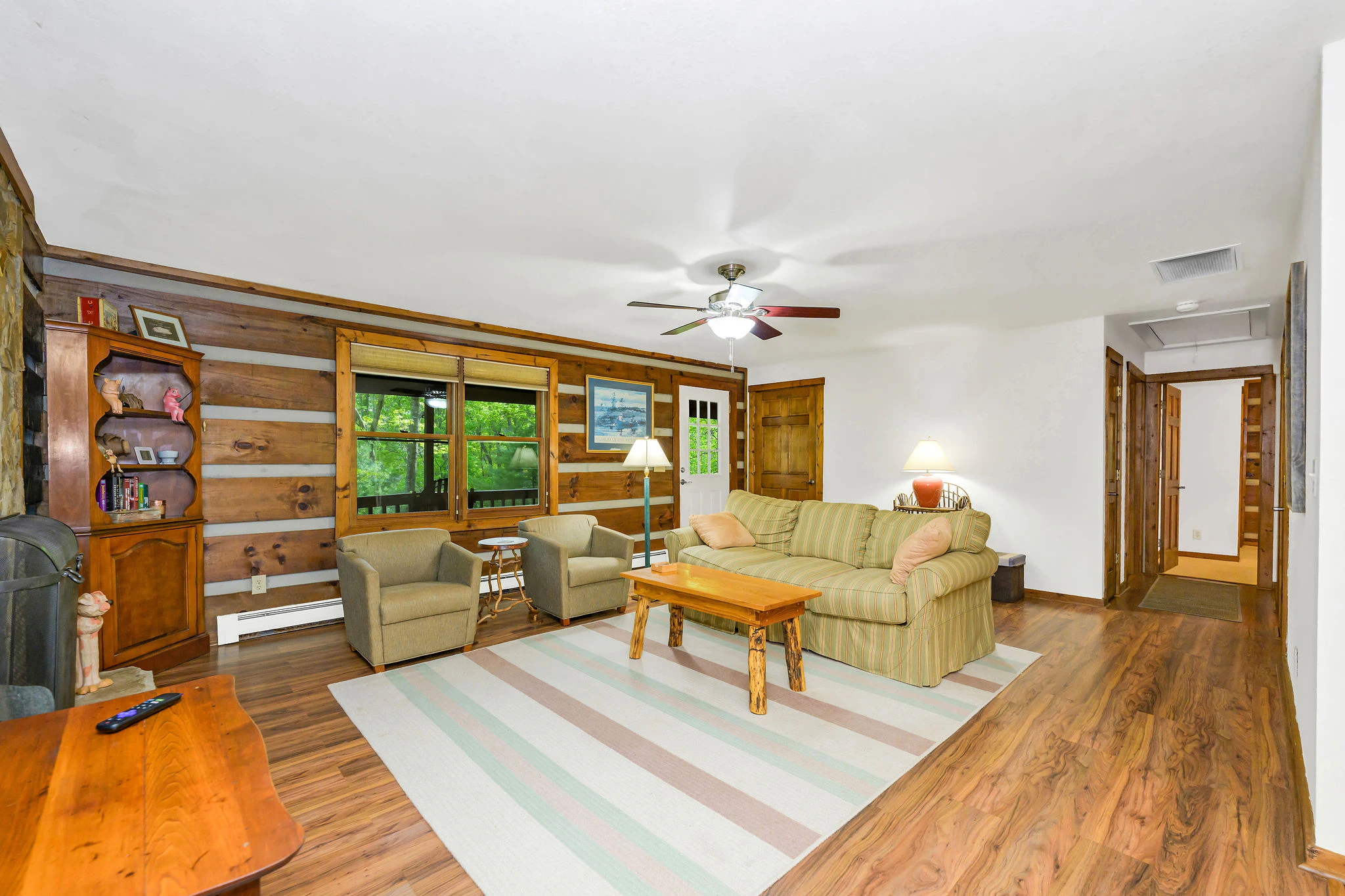 Image number 7 for the current listing