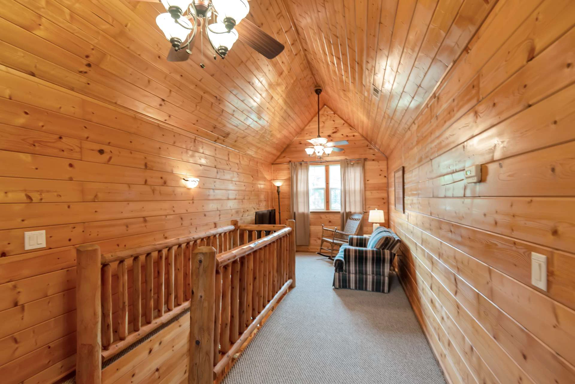 Image number 7 for the current listing