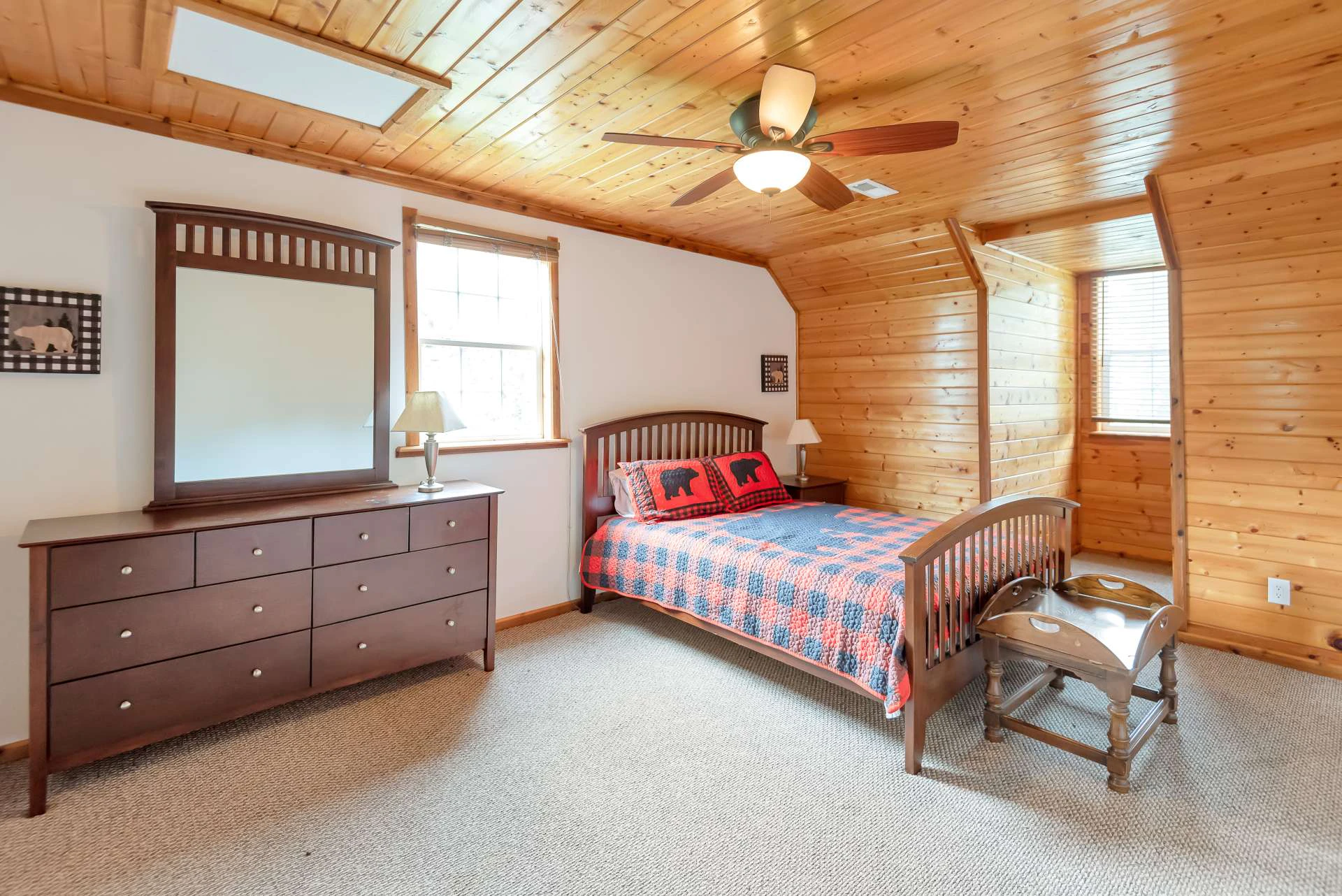 Image number 11 for the current listing