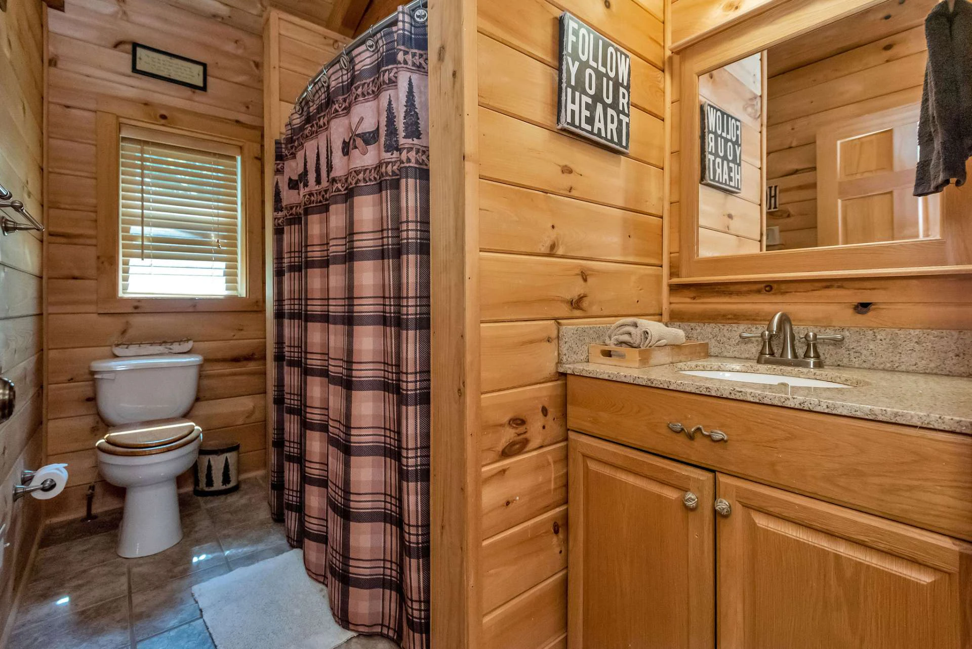 Image number 8 for the current listing