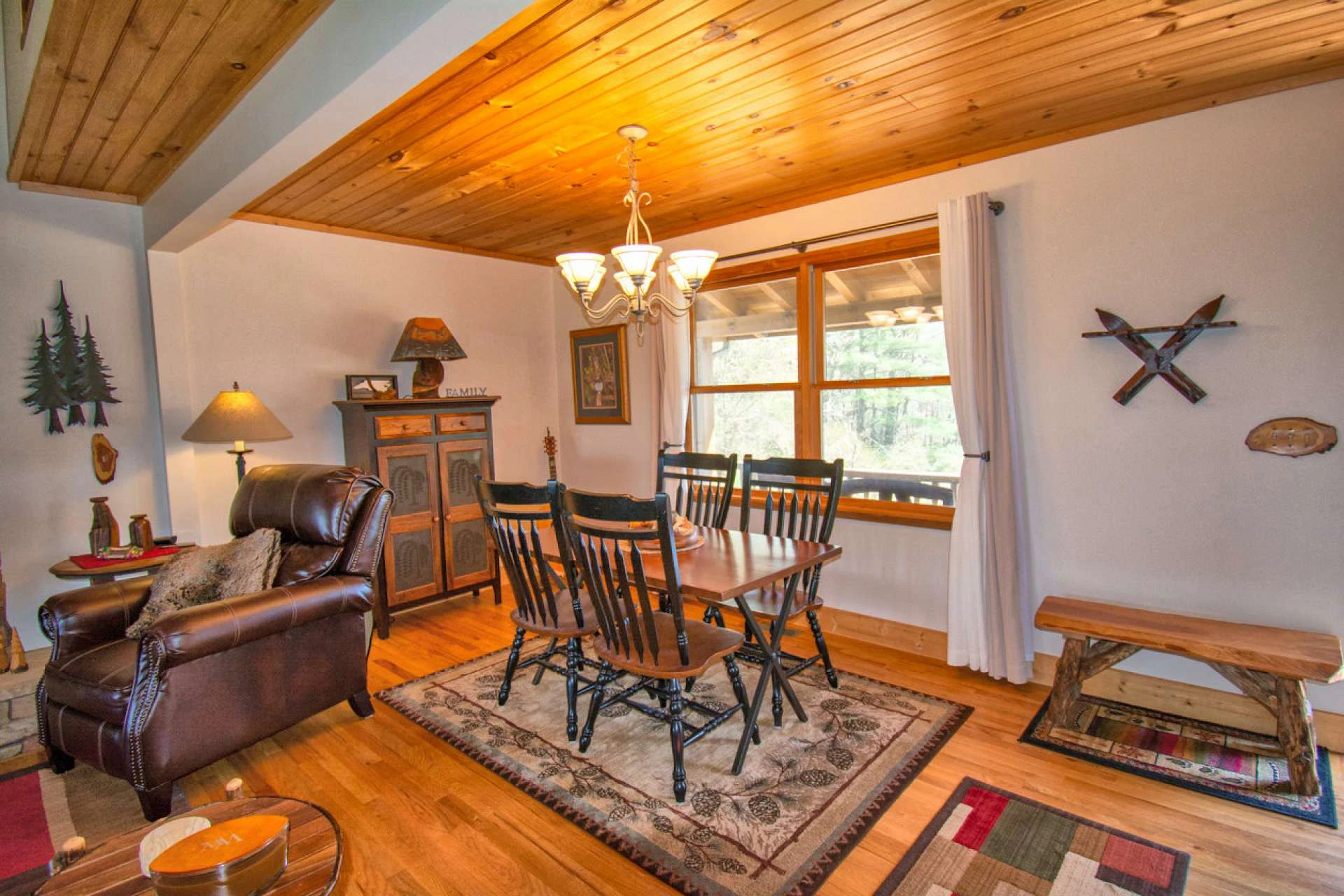 Image number 12 for the current listing