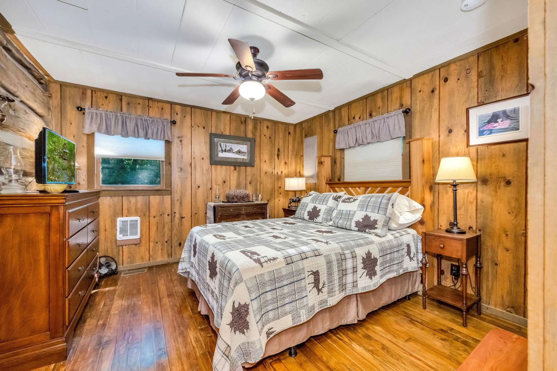 Image number 7 for the current listing