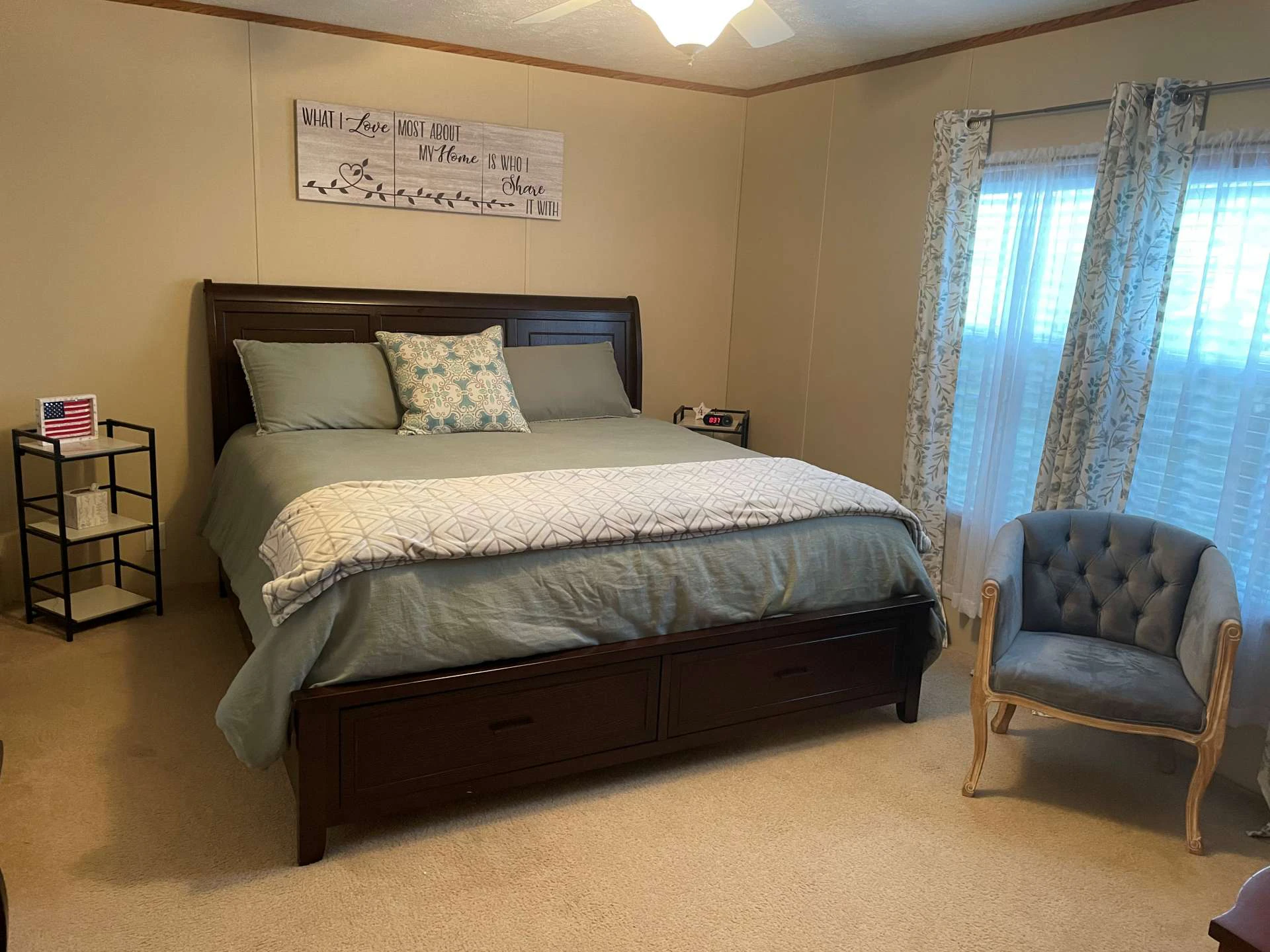 Image number 9 for the current listing