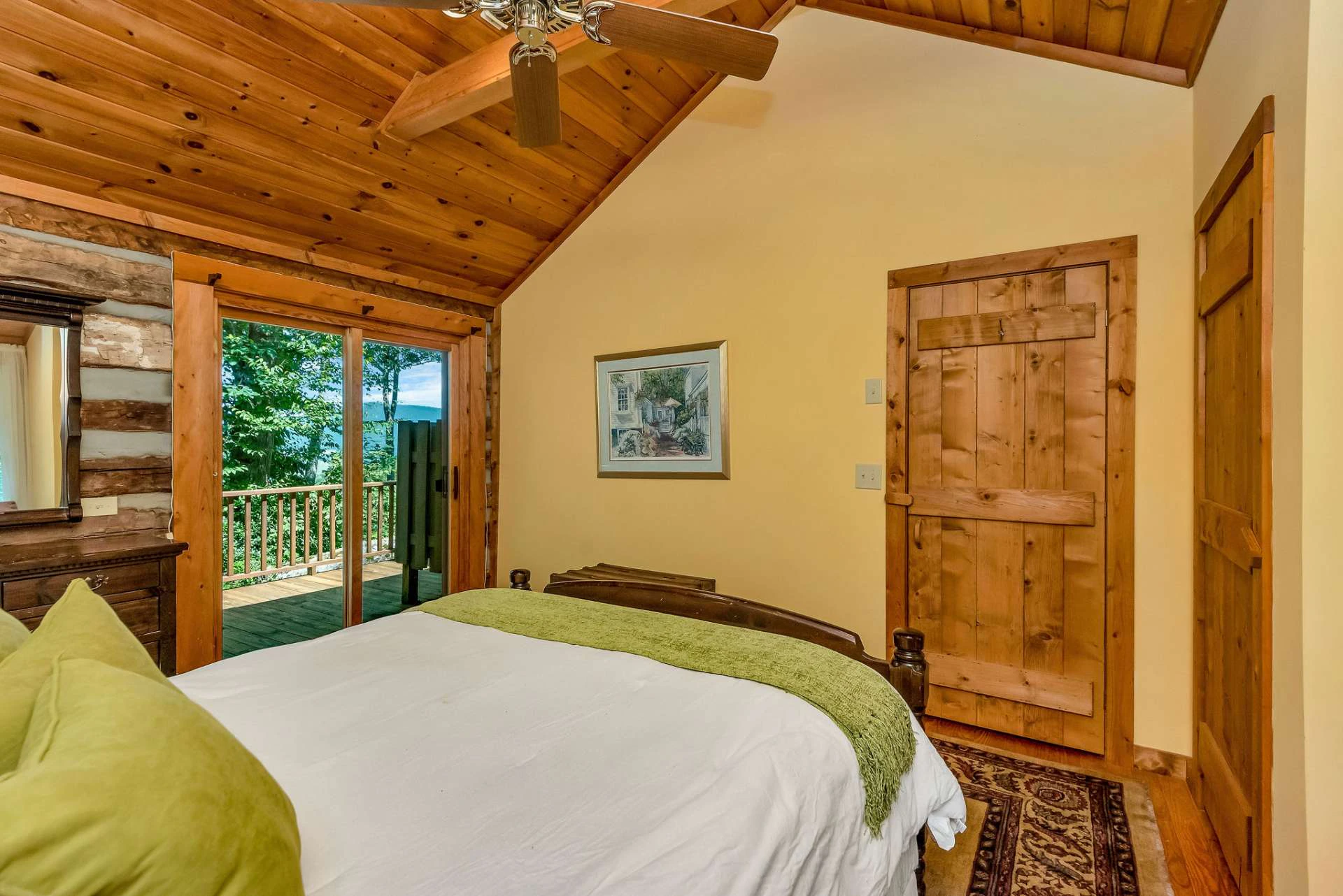 Image number 3 for the current listing