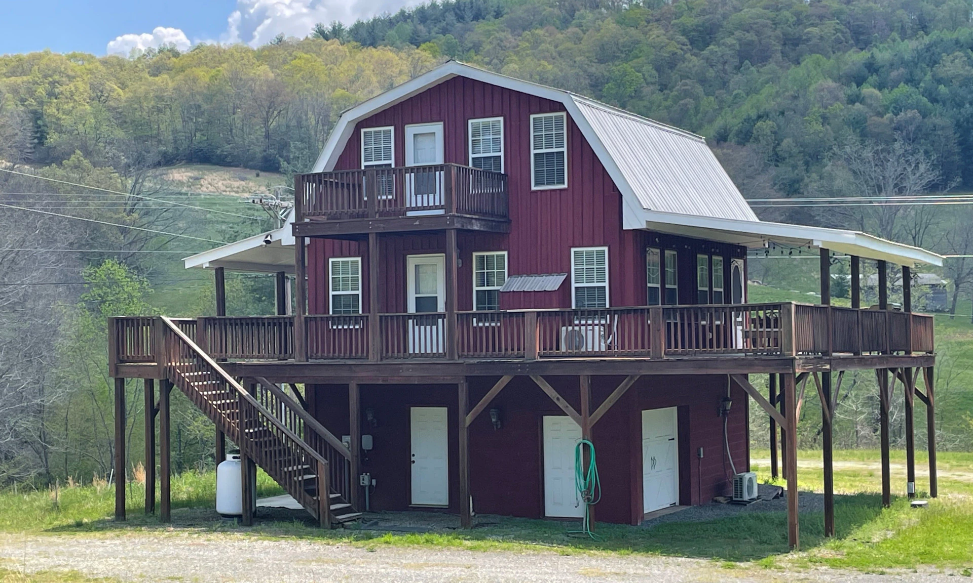 Image number 1 for the current listing
