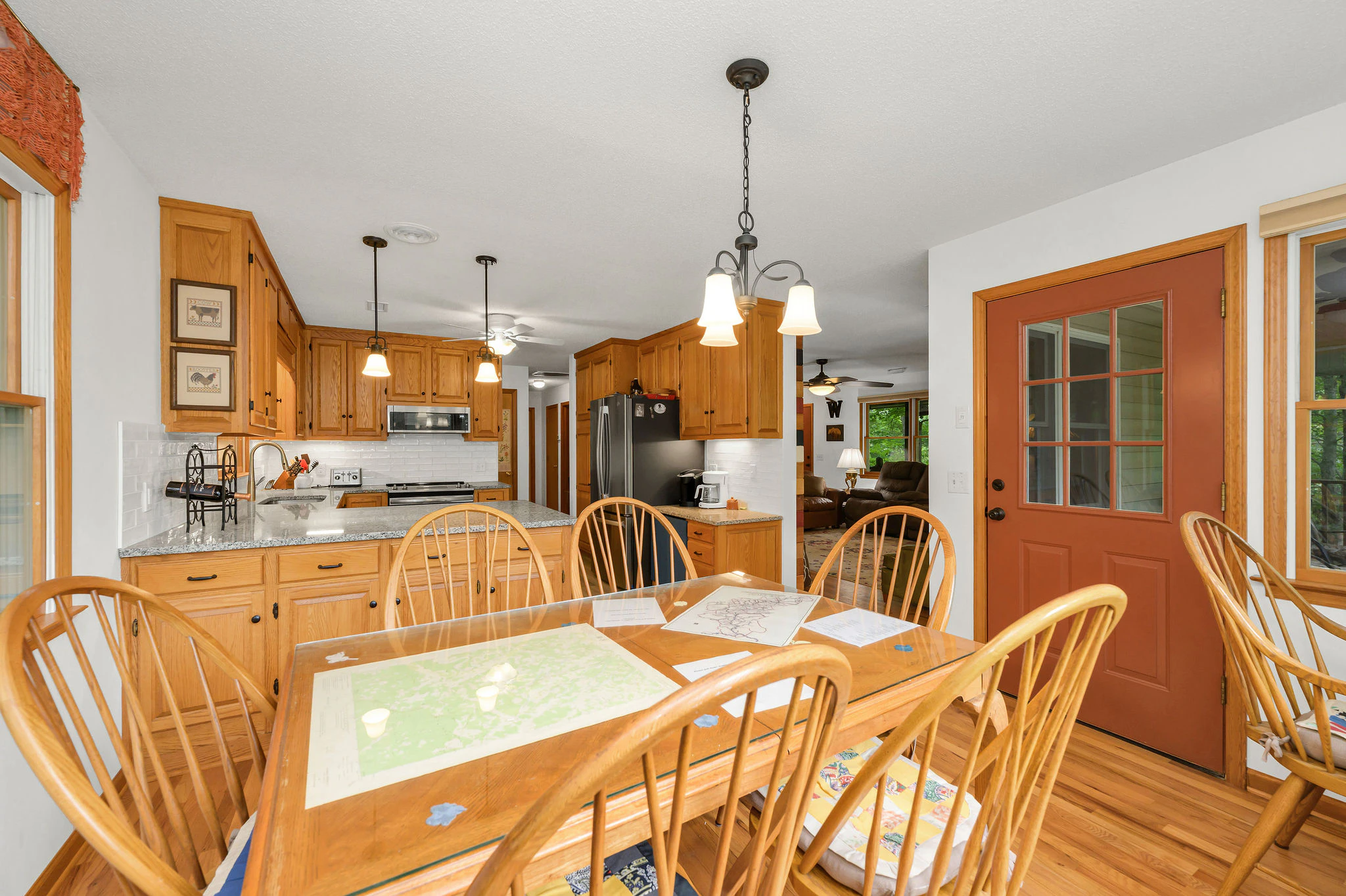 Image number 13 for the current listing