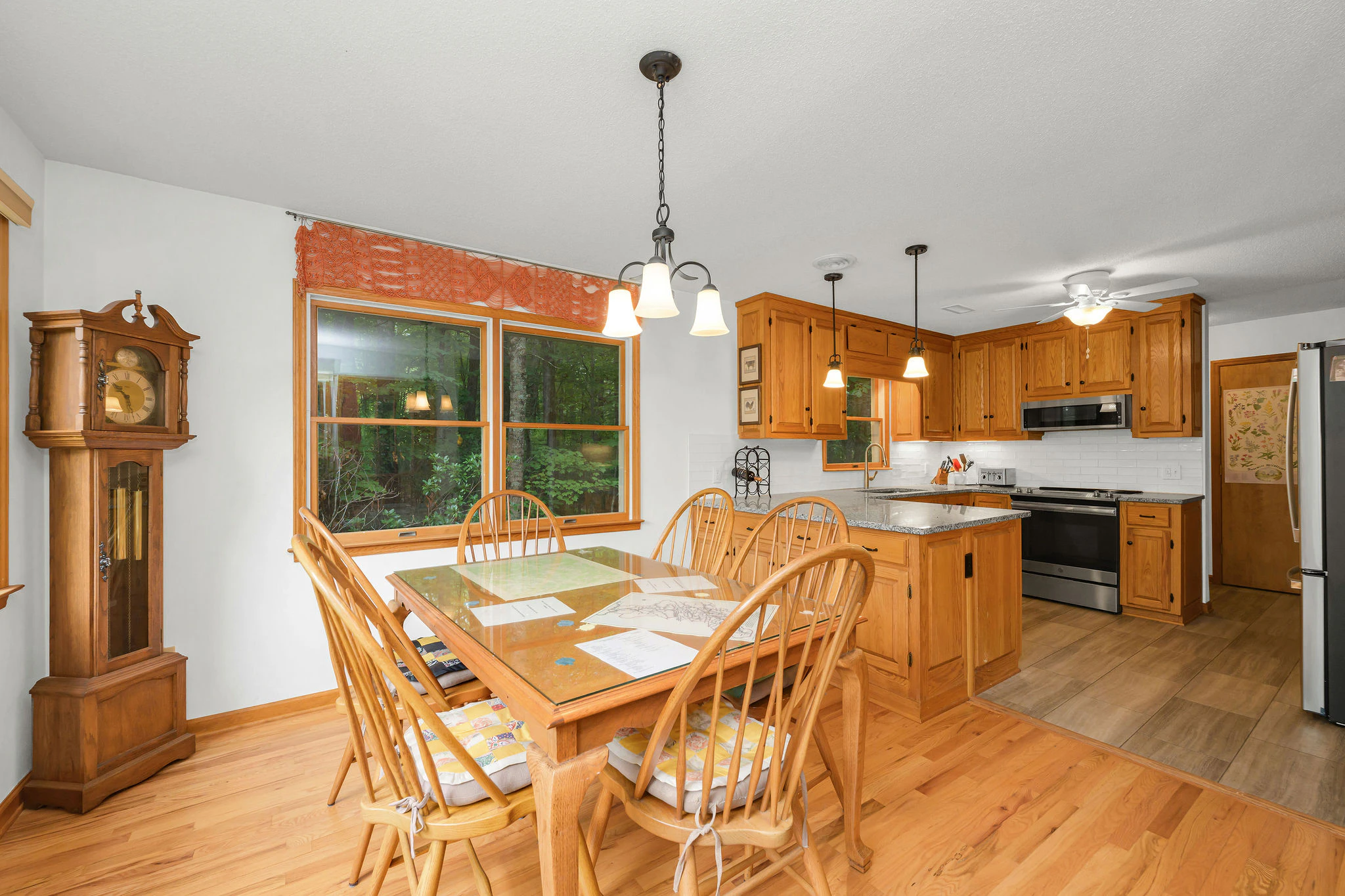 Image number 12 for the current listing