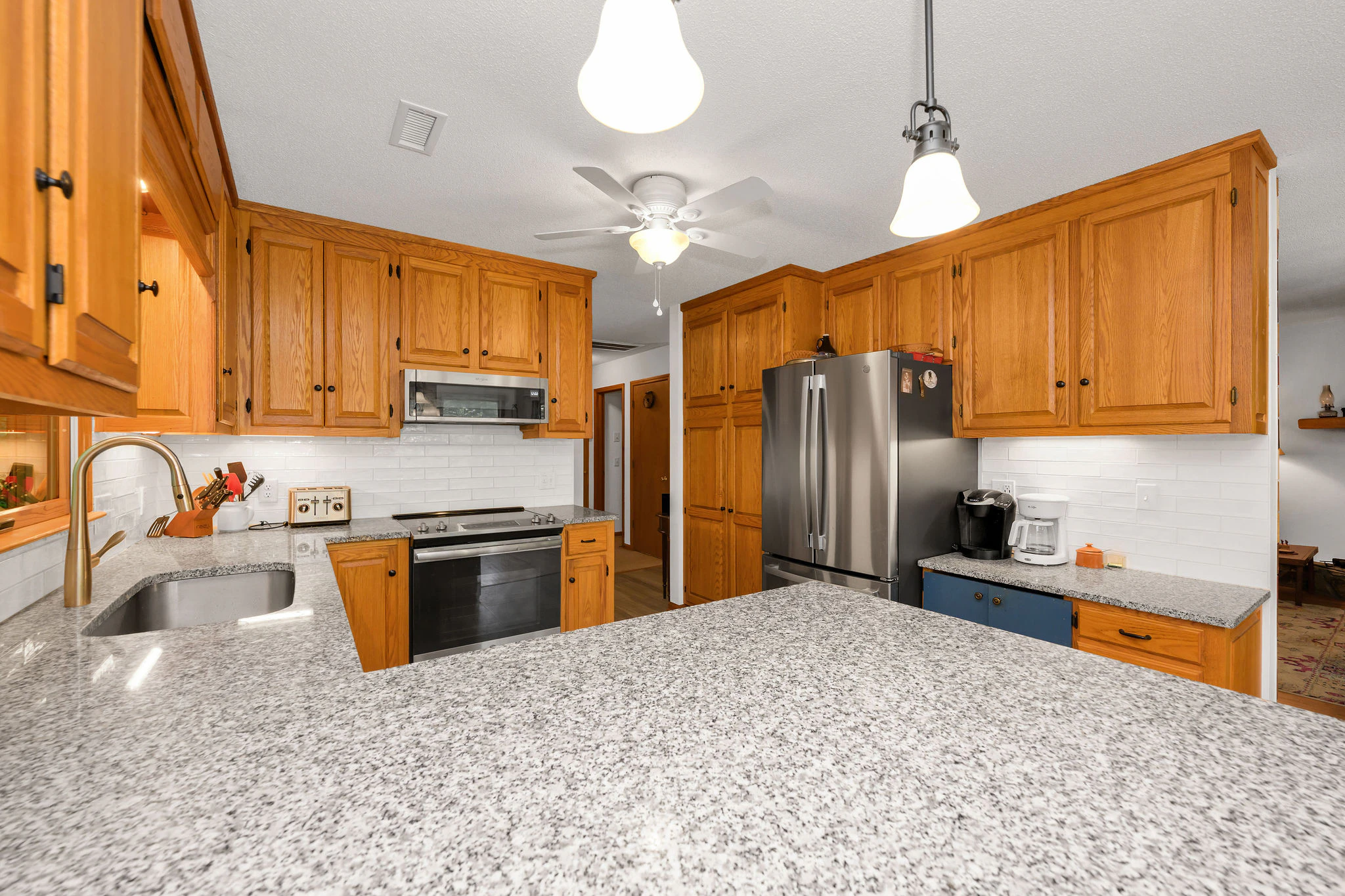 Image number 8 for the current listing