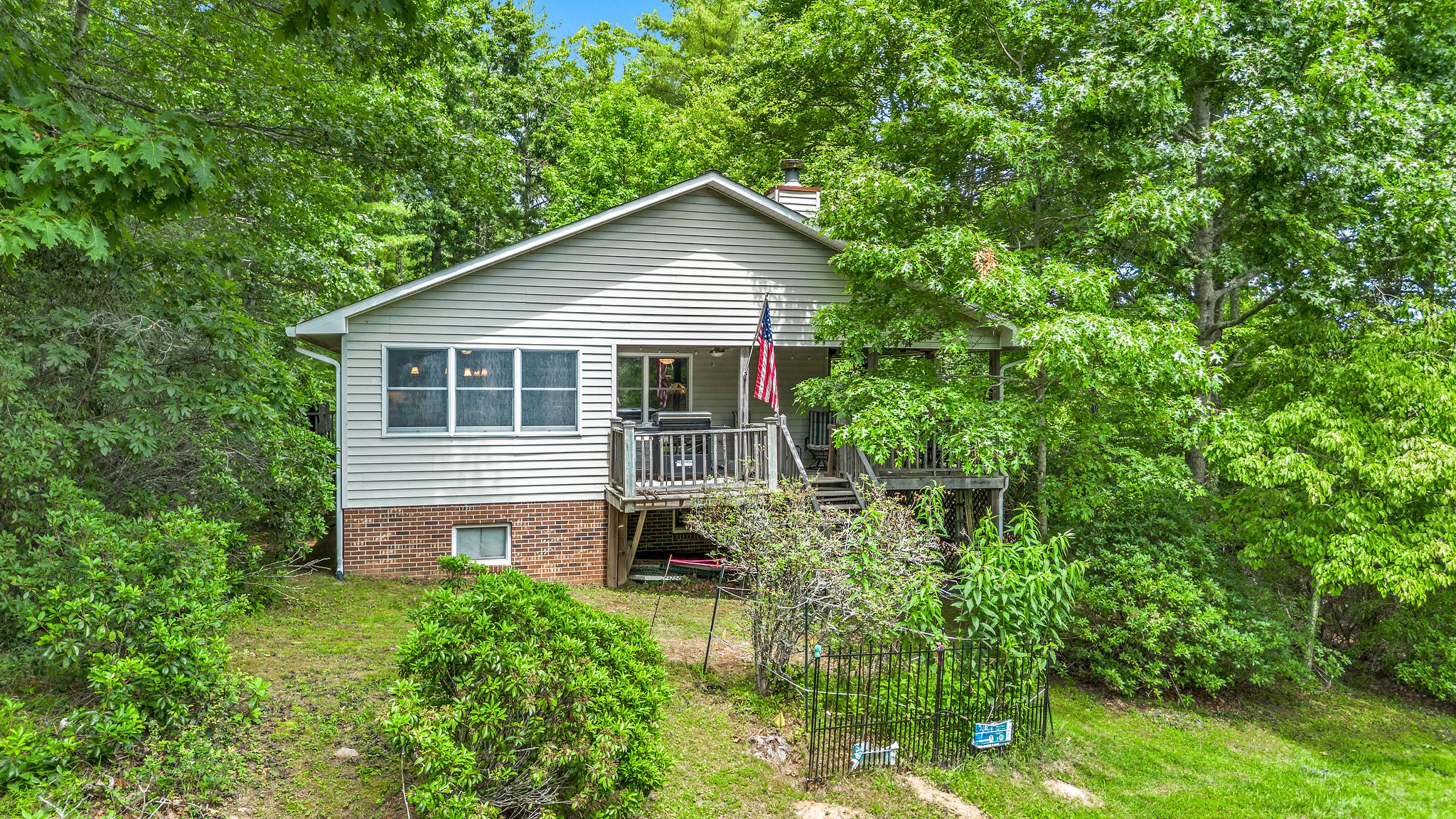 Image number 4 for the current listing