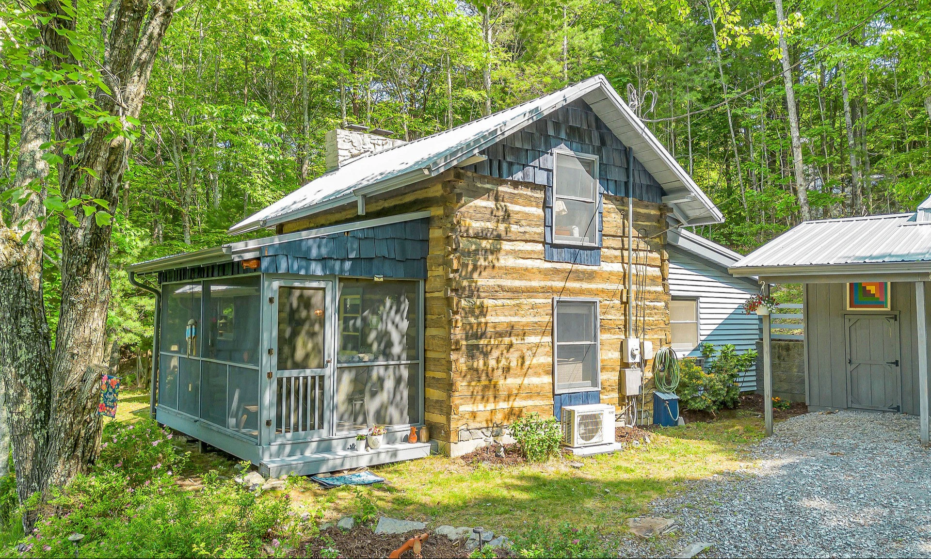 Image number 1 for the current listing