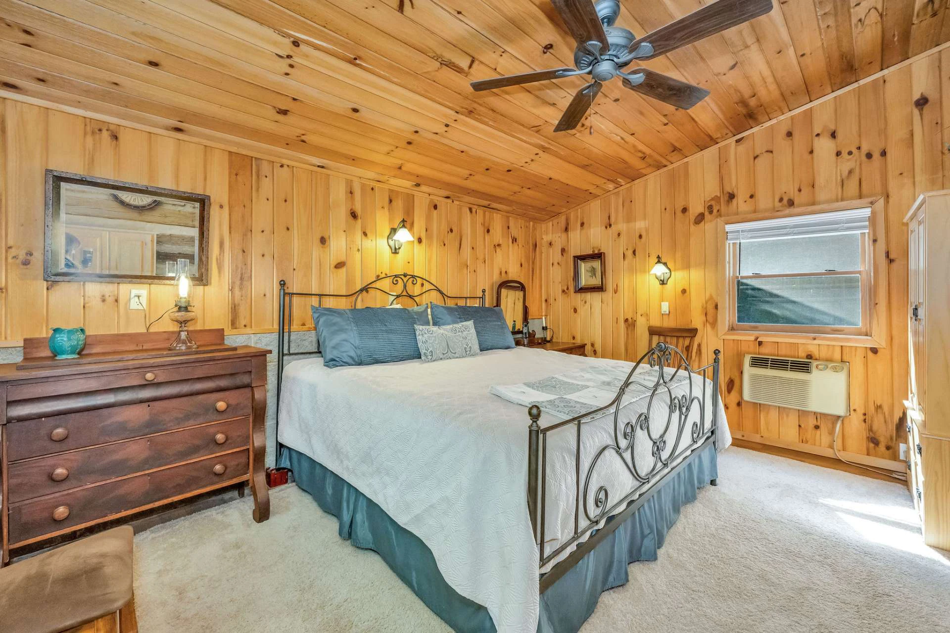 Image number 5 for the current listing