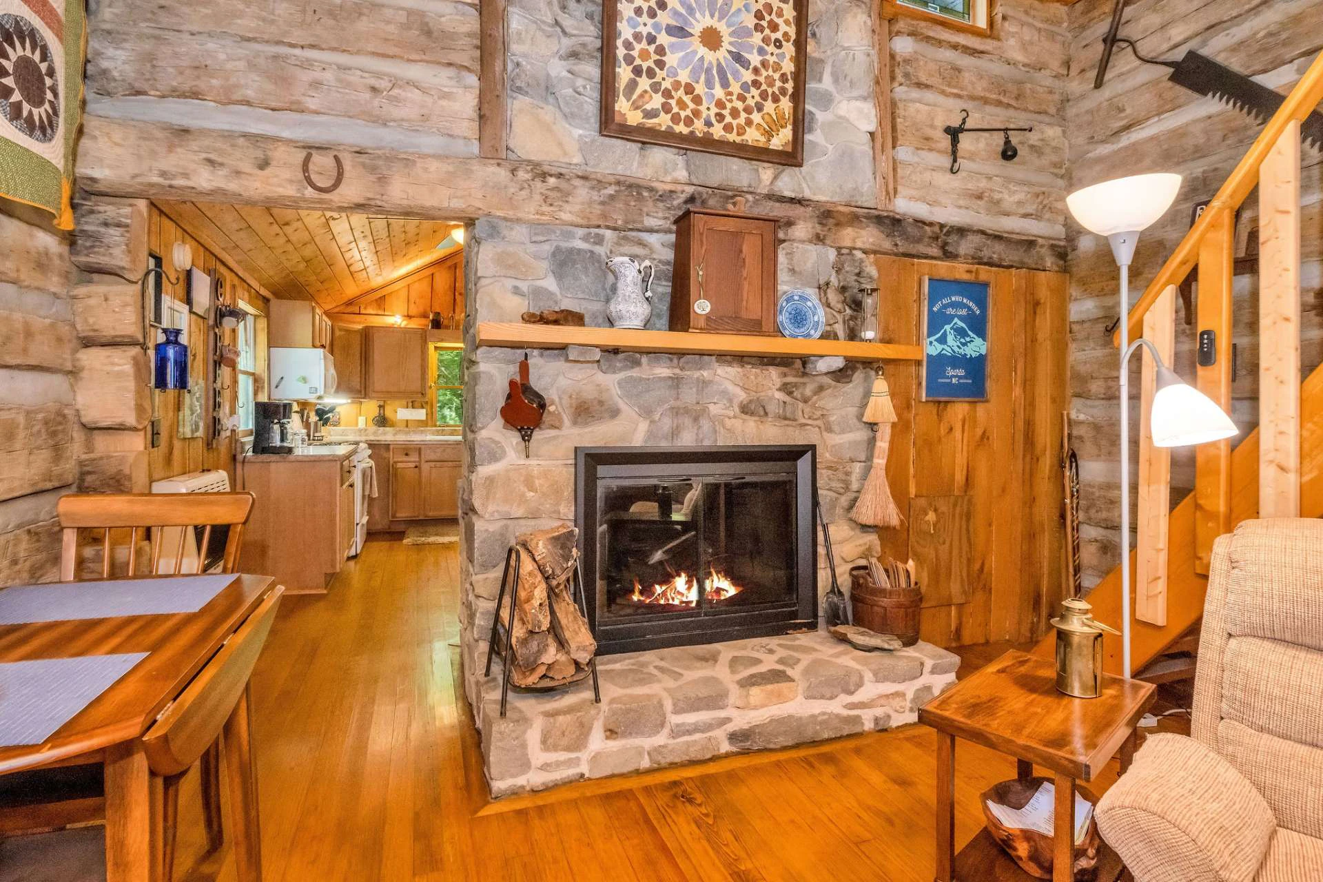 Image number 20 for the current listing