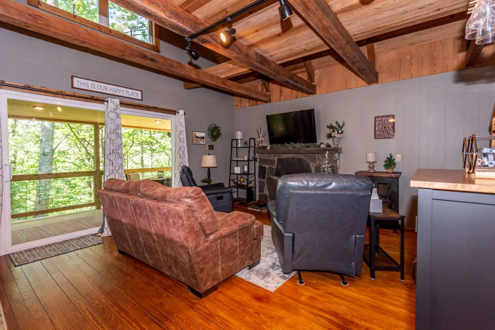 Image number 8 for the current listing