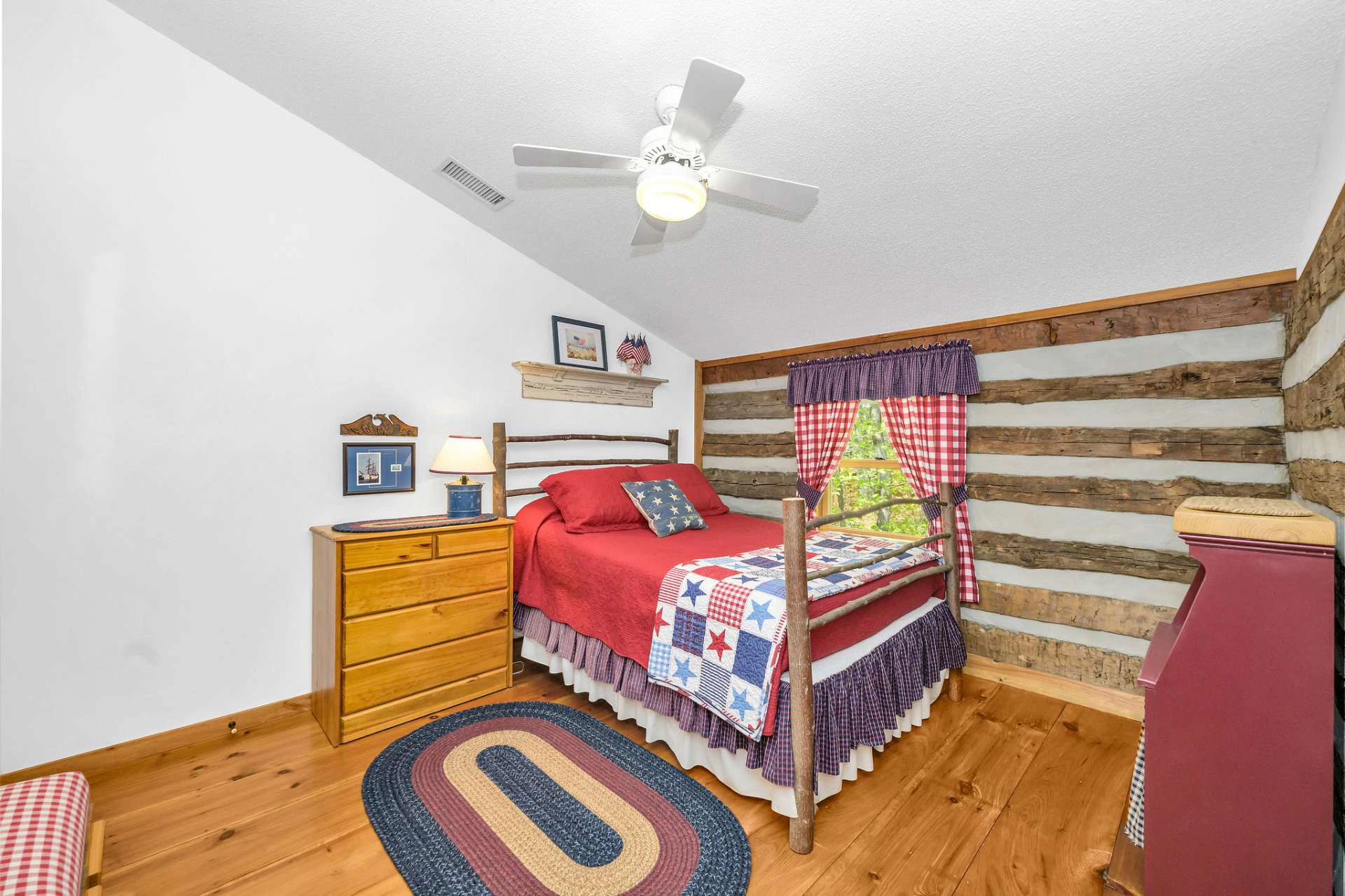 Image number 11 for the current listing