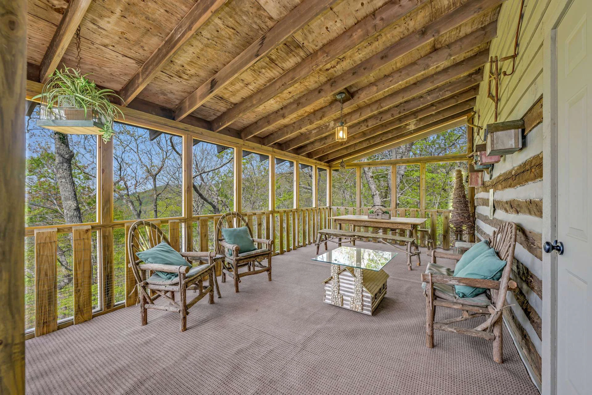 Image number 4 for the current listing