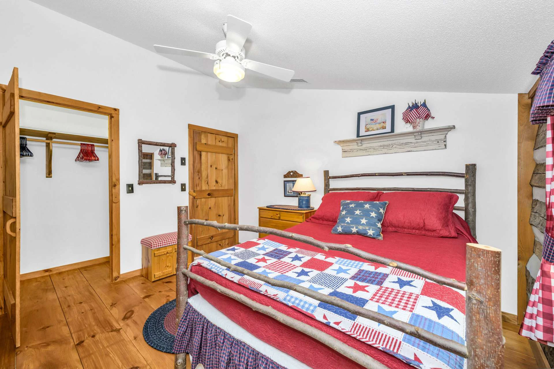 Image number 13 for the current listing