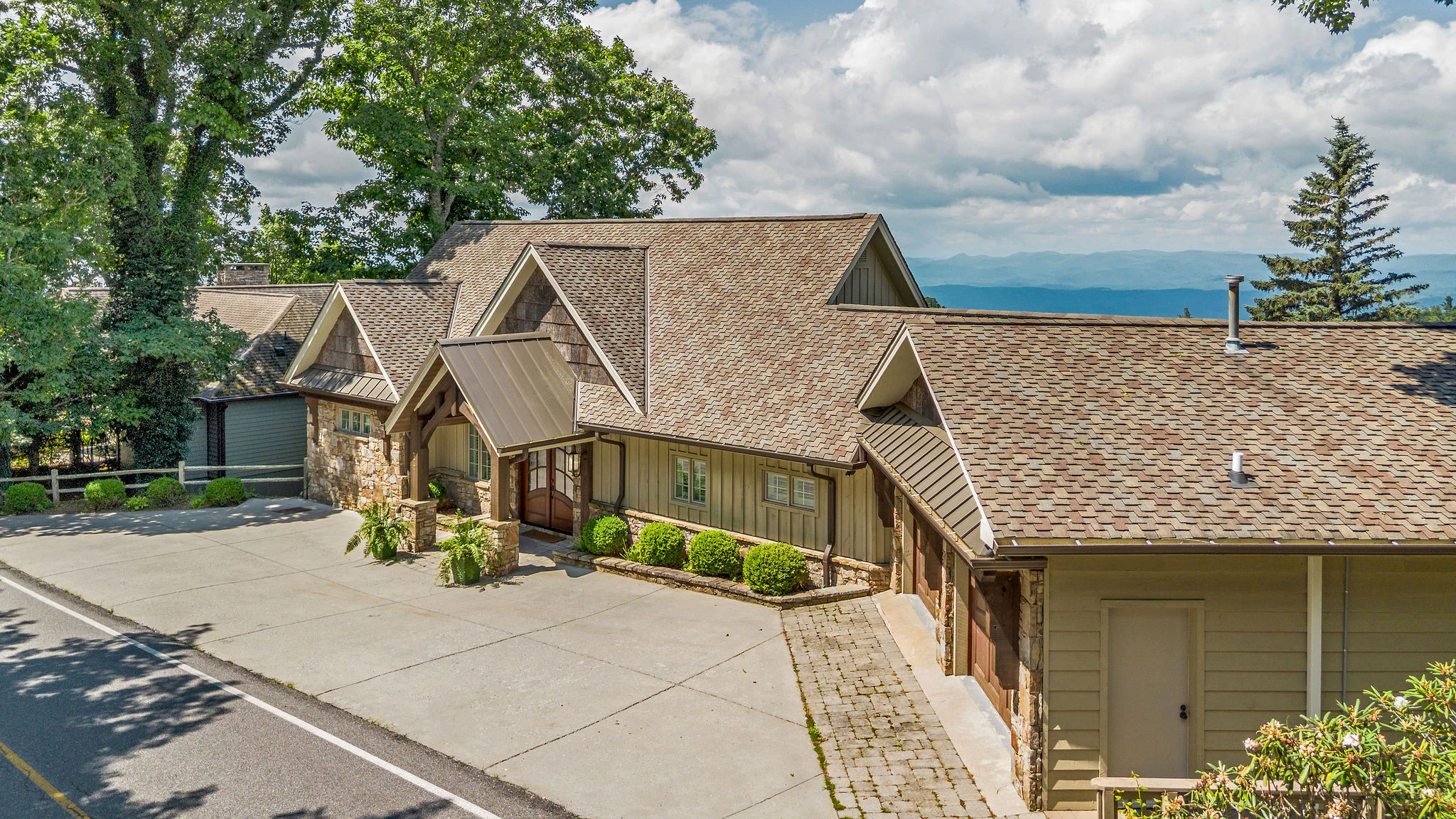 Image number 4 for the current listing