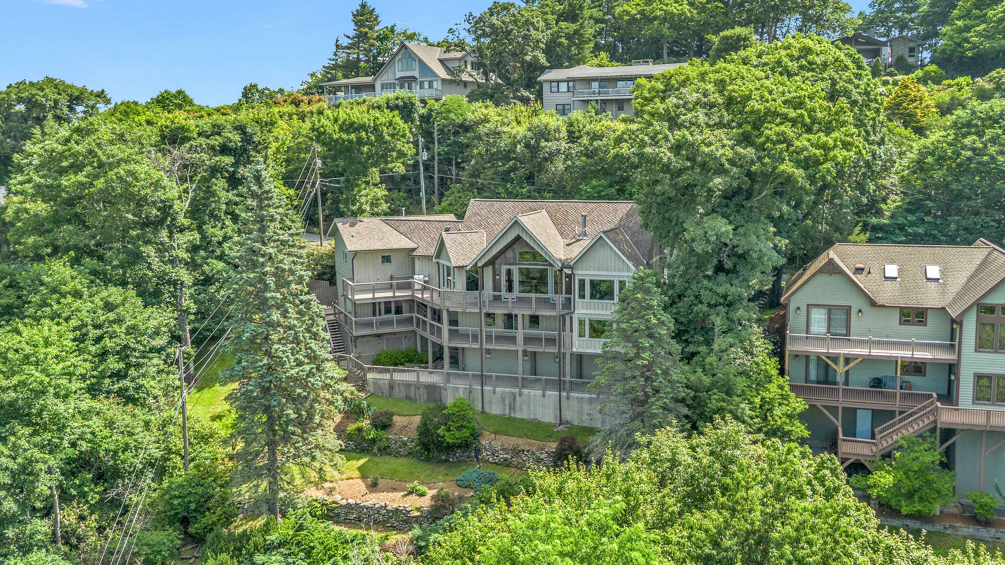 Image number 10 for the current listing