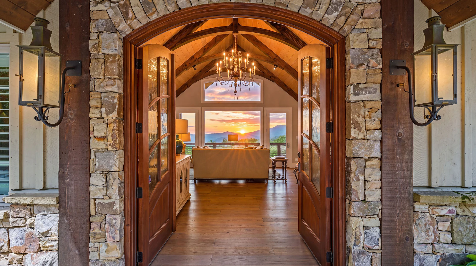 Image number 6 for the current listing