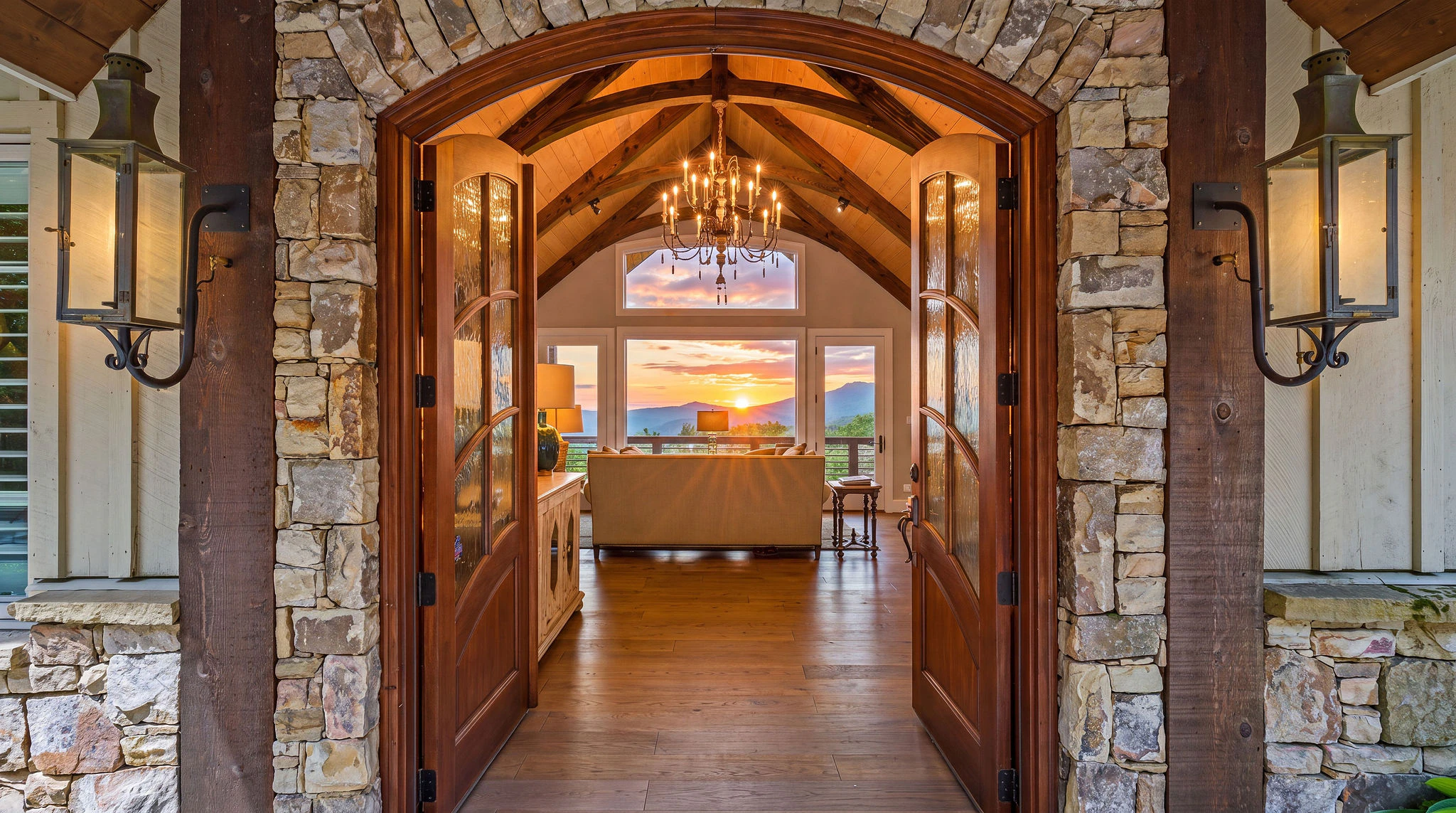 Image number 8 for the current listing