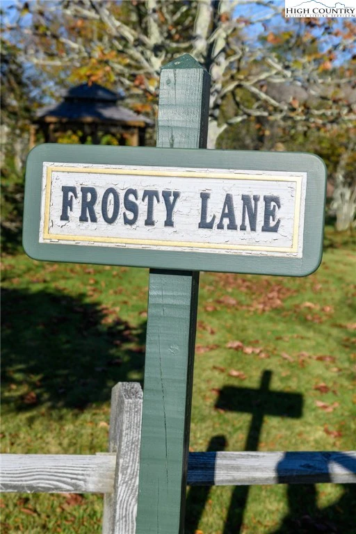 Image number 3 for the current listing