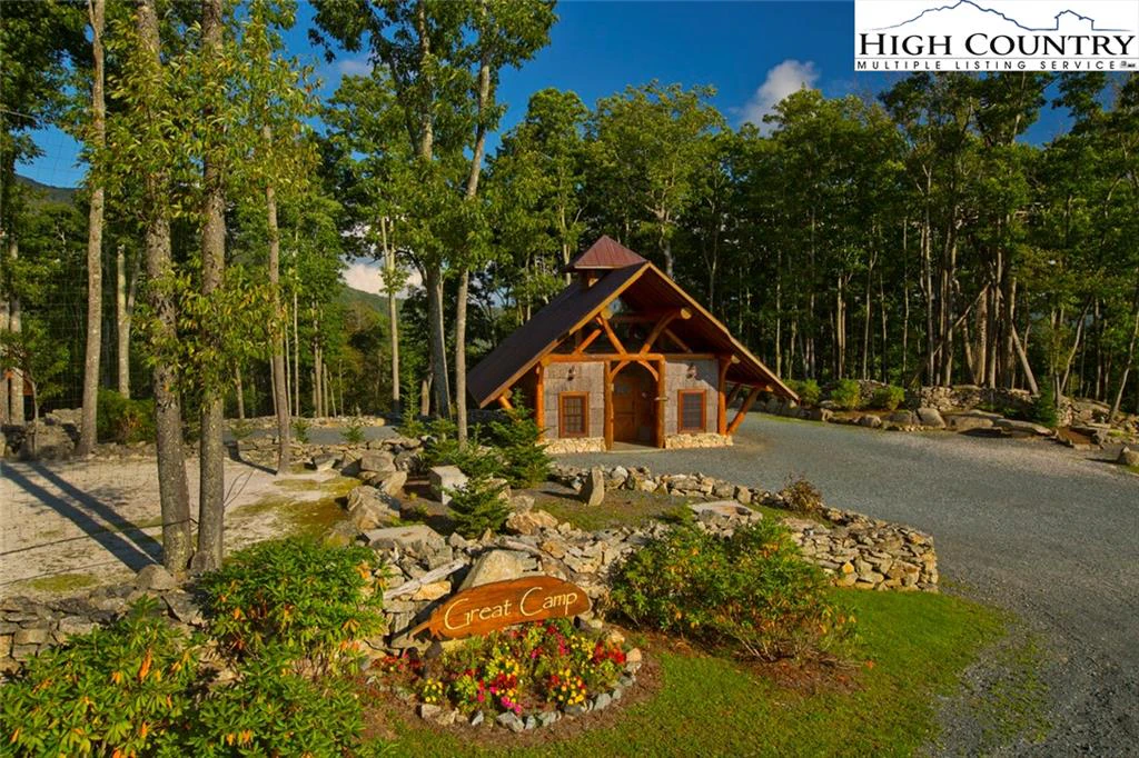 Image number 8 for the current listing