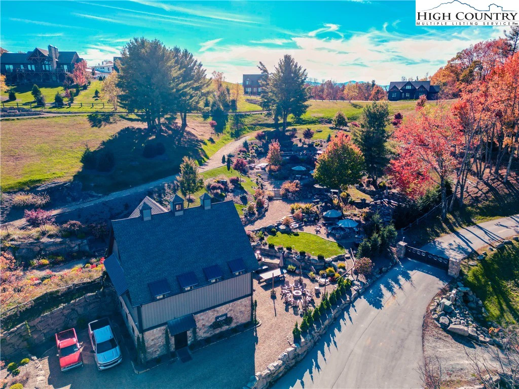 Image number 21 for the current listing
